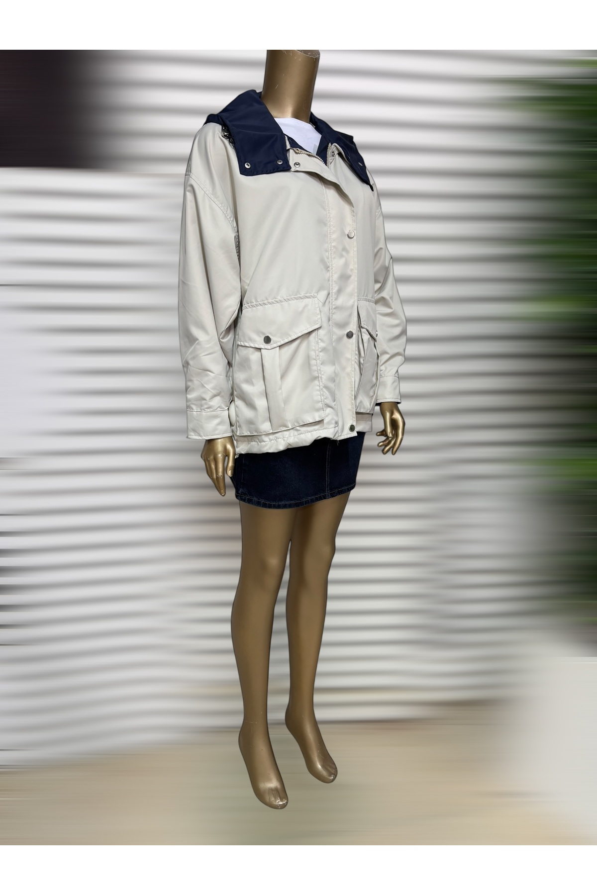 SEMİZ GİYİM  Lacivert-Bej Renk Bloklu Kapüşonlu Yağmurluk - Görsel 6