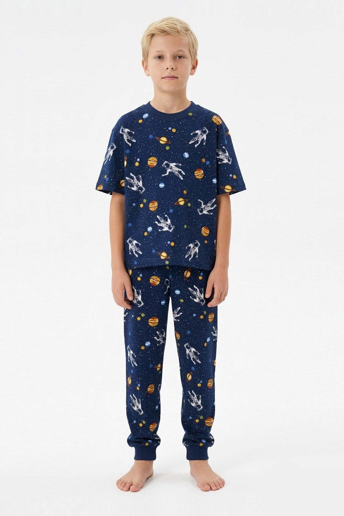 bunny hopp Erkek Çocuk %100 Pamuk Uzay ve Astronot Desenli Pijama Takımı - Kısa Kollu Manşetli Lacivert fotoğrafı 4 (önizleme)