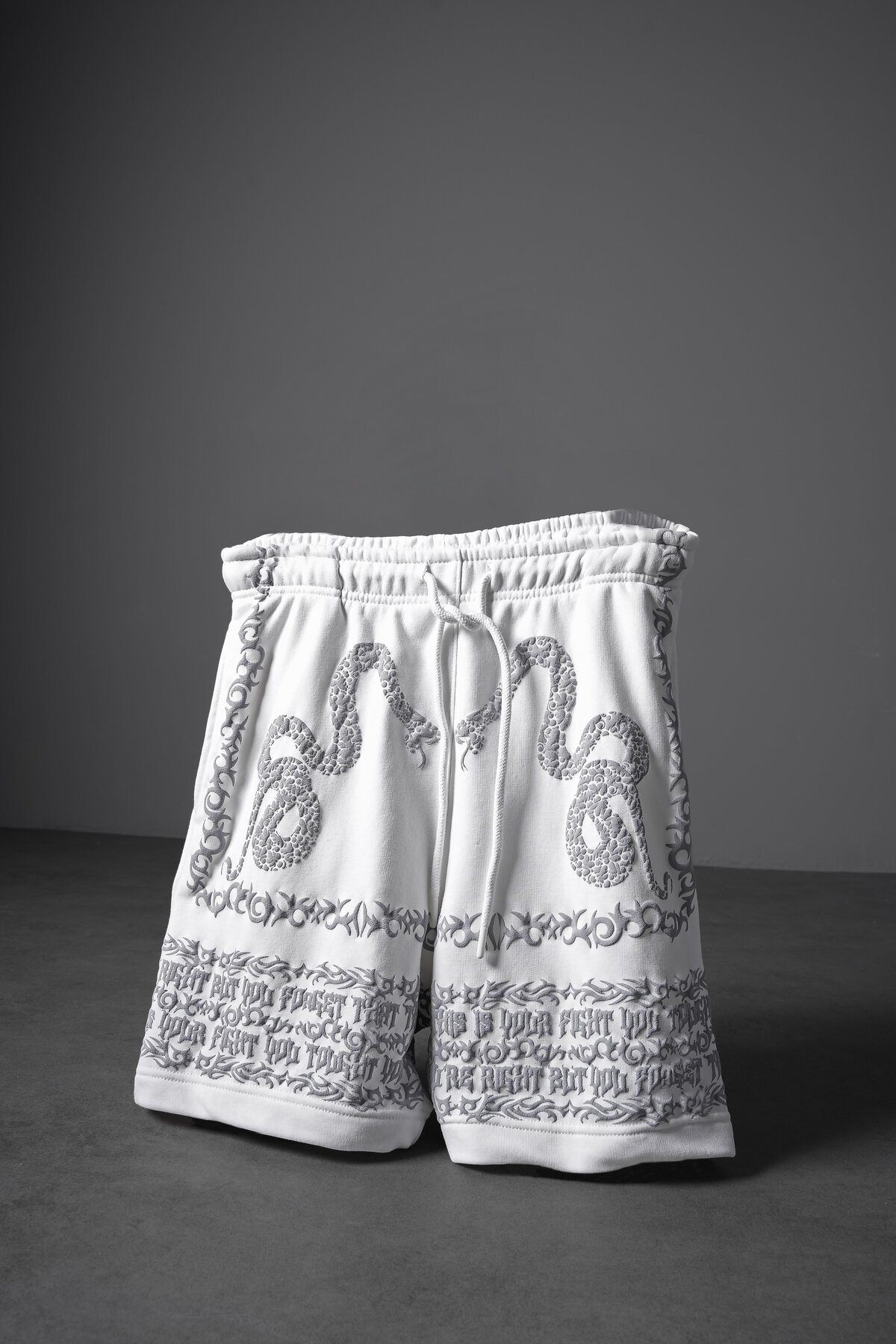 Slatra  Erkek Beyaz Soul Glitch Kabartma Baskı Diz Üstü Şort