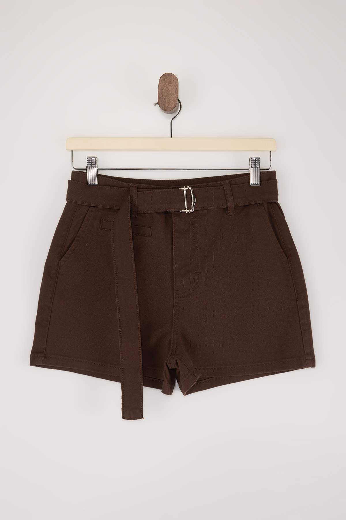 Trendyolmilla  Kahverengi Gabardin Kısa Kemerli Şort & Bermuda TWOSS26SR00045 - Görsel 5