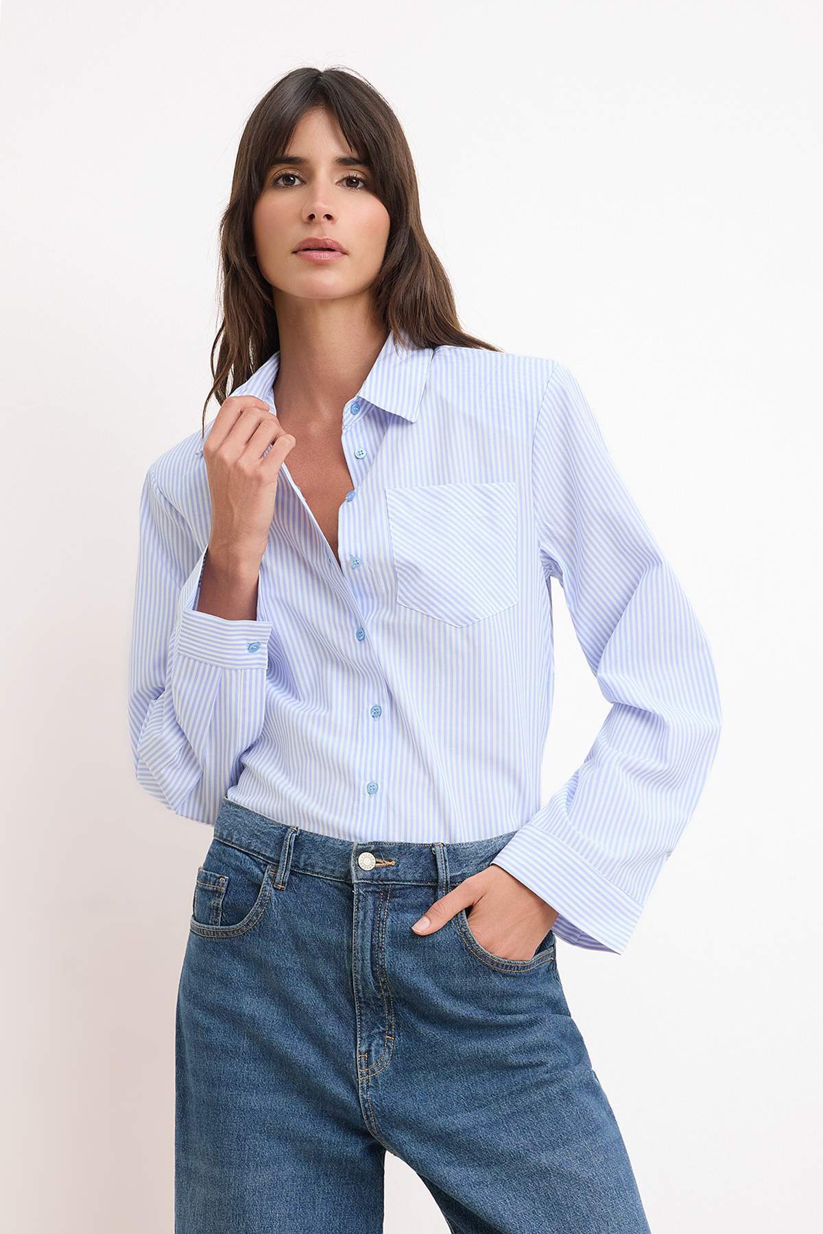 Trendyolmilla  Mavi Çizgili Vatka Detaylı Gömlek TWOSS26GO00125