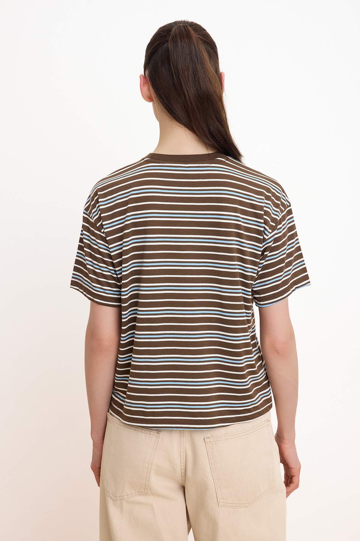 Trendyolmilla  Kahverengi Çizgili Oversize/Geniş Kalıp Kısa Kollu Uzun Tok %100 Pamuk Örme T-Shirt TWOSS26TS00055 - Görsel 4