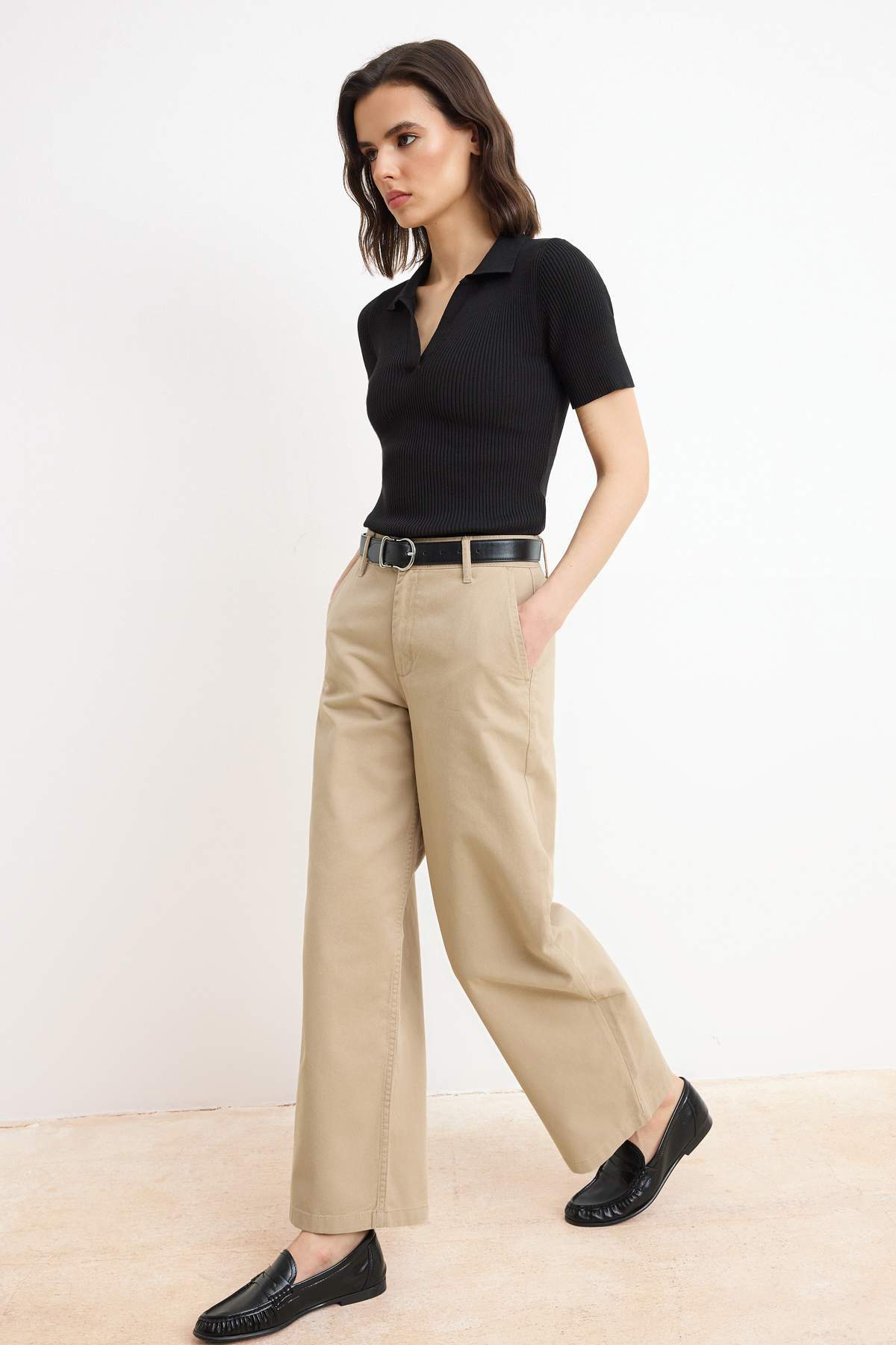 Trendyolmilla  Bej Normal Bel Barrel Jeans TWOAW26JE00198