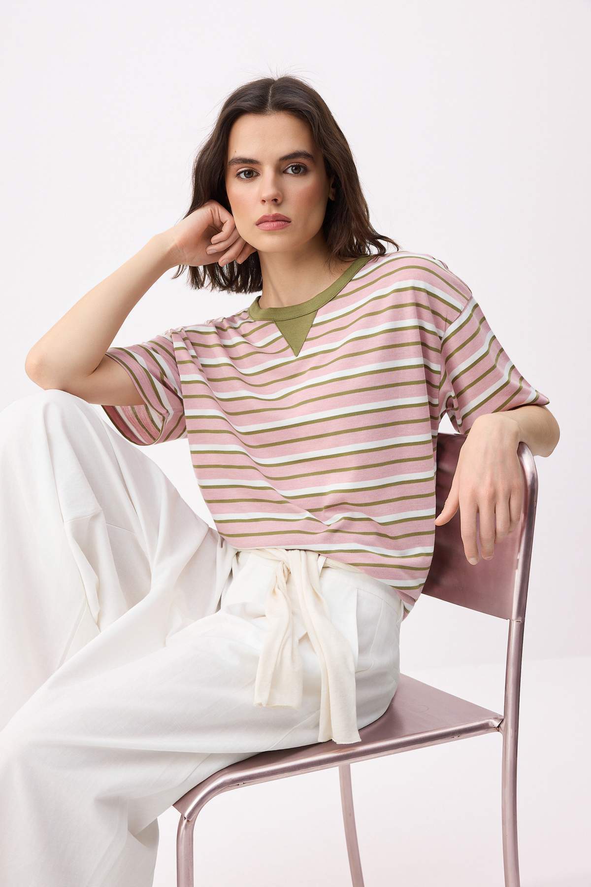 Trendyolmilla  Gül Kurusu Çizgili Oversize/Geniş Kalıp Uzun Tok Pamuklu Örme T-Shirt TWOSS26TS00051