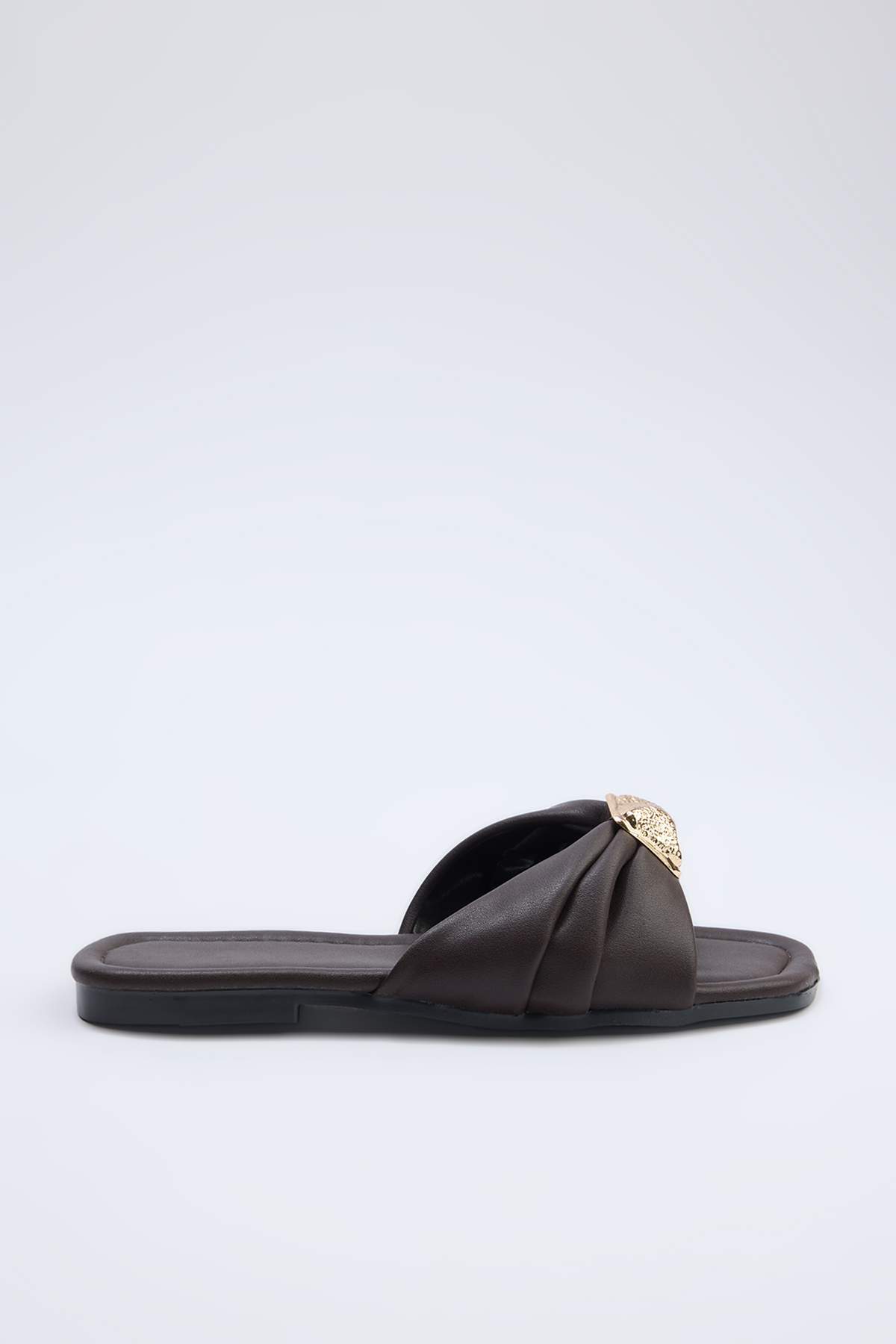 trendyol-shoes-womens-slippers