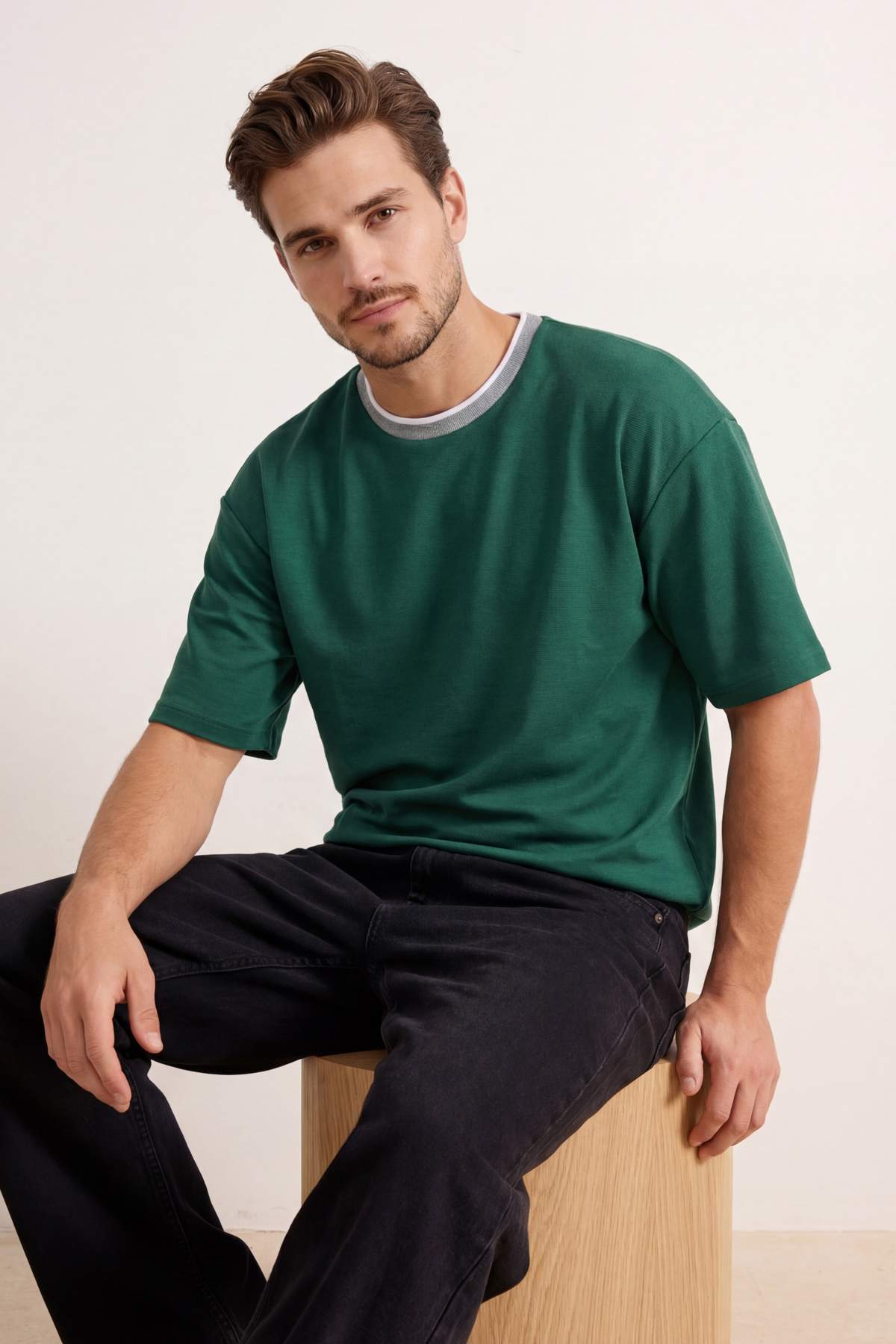 Trendyolmilla Man Haki Oversize/Geniş Kesim Triko Bantlı Dokulu Pike T-Shirt TMNSS23TS00079