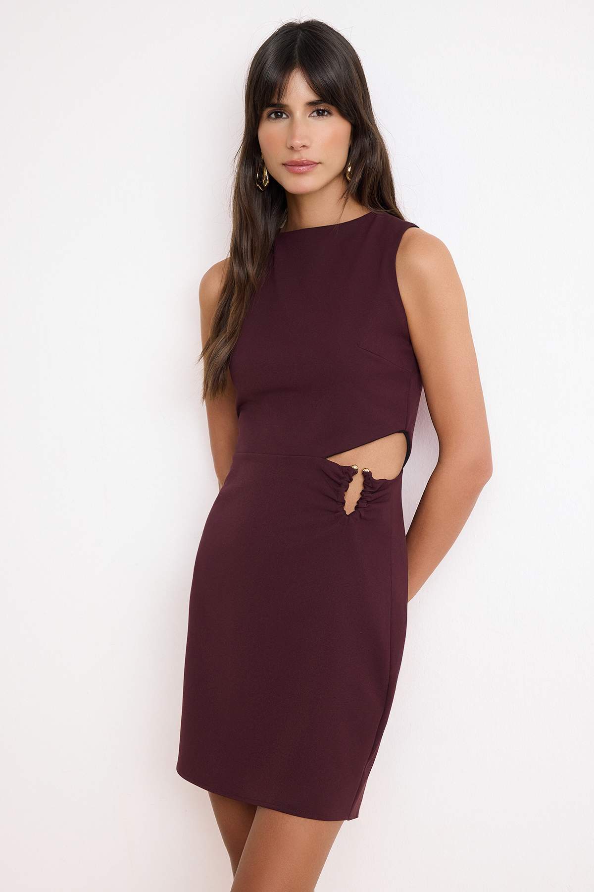 Trendyolmilla Bordo Kısa Aksesuar Detaylı Mini Dokuma Elbise TWOSS26EL00235