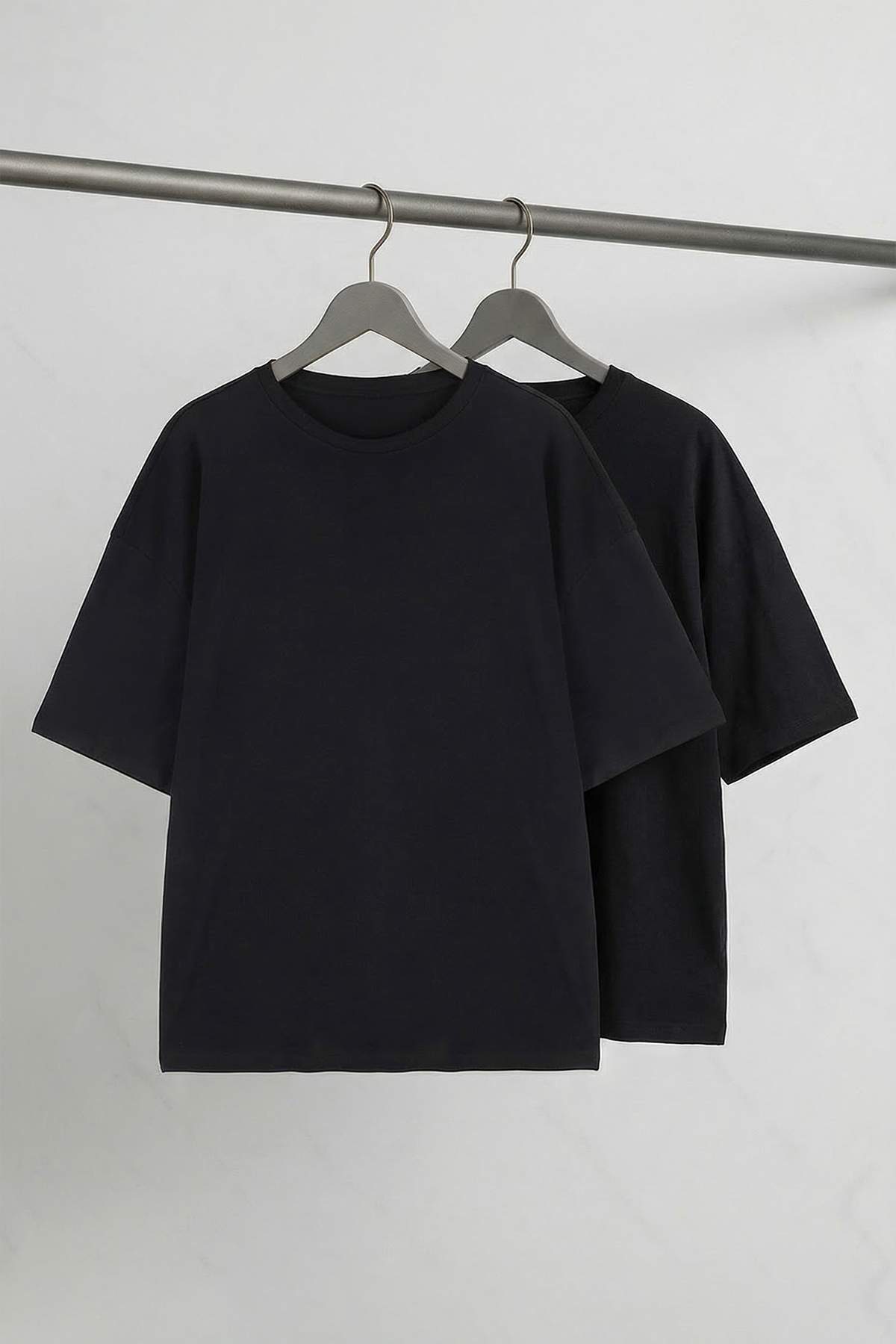 Trendyolmilla Man Siyah- Siyah 2'li Paket Oversize/Geniş Kalıp Büyük Beden T-Shirt TMNSS24BF00042