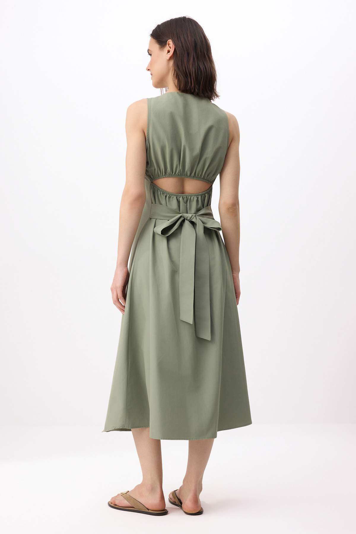Trendyolmilla Yazlık Haki Düz Bel Cut Out Detaylı Midi Dokuma Elbise TWOSS26EL00193