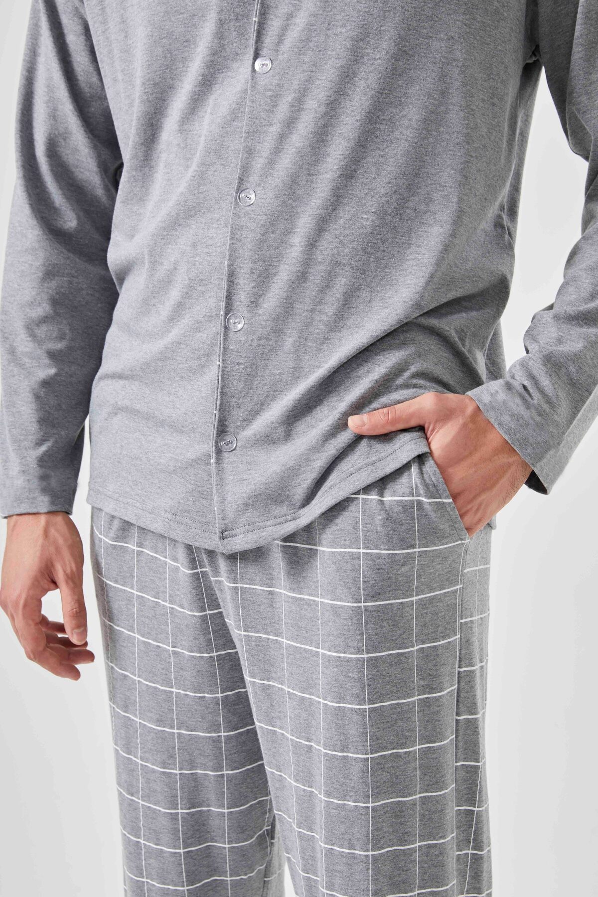 koza iç giyim Erkek Pamuklu Gri Ekose Desenli Uzun Kollu Cep Detaylı Gömlek Yaka Pijama Takımı görsel 5