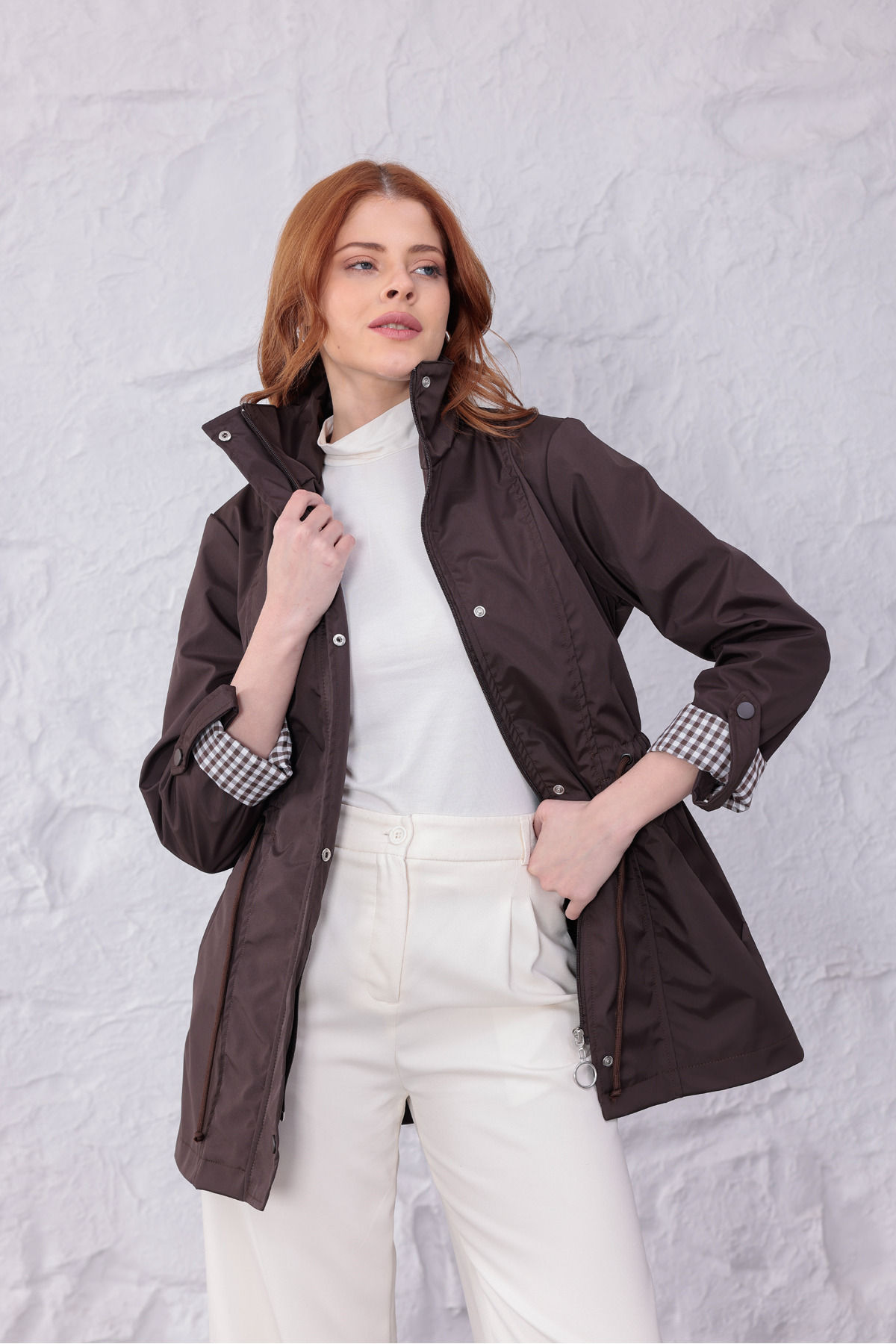 Yeys Shop  Kahverengi Pötikare Manşetli Yağmurluk - Görsel 8