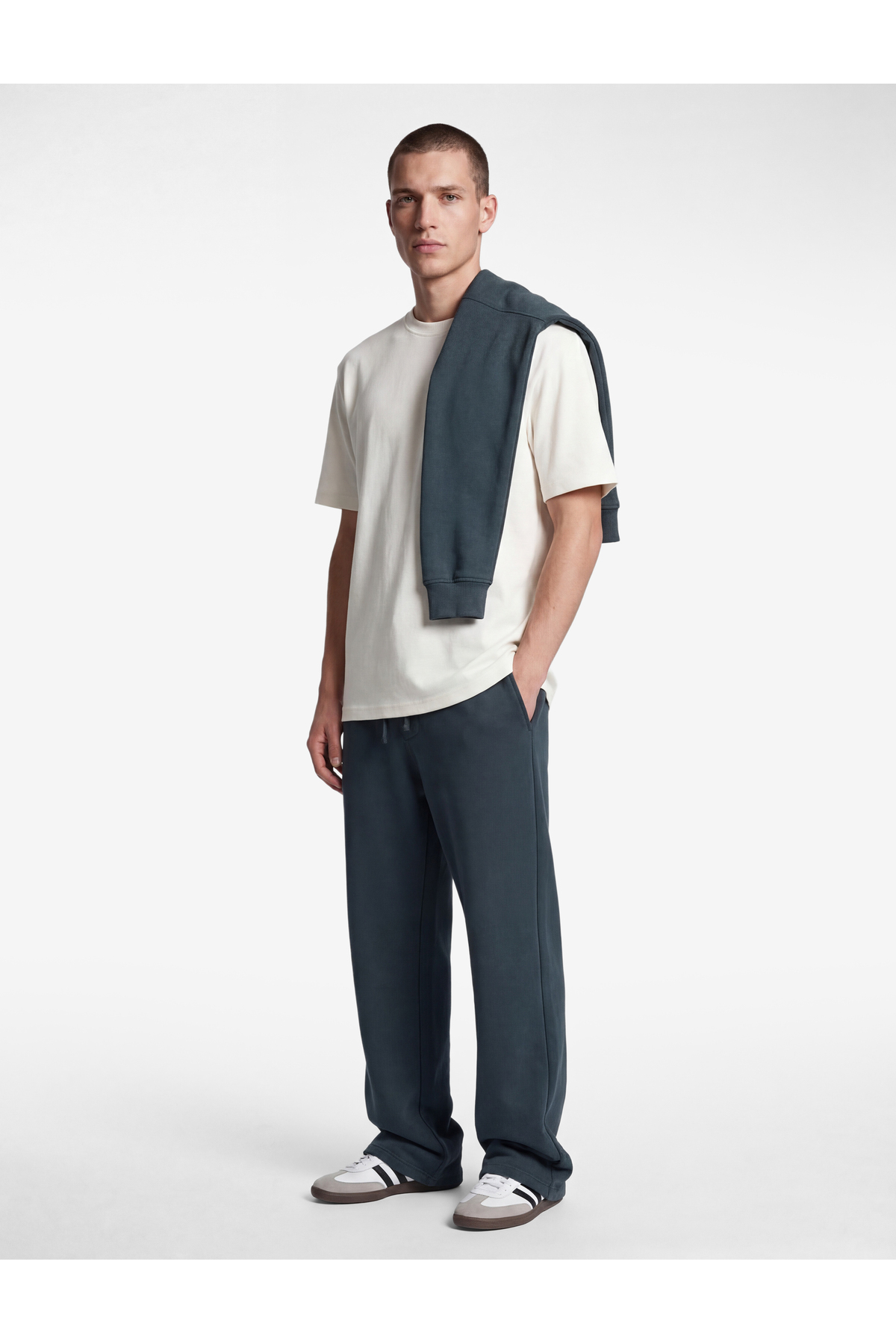 Koton Comfortable Fit, Lace-Up Waist, Sweatpants with Raised Pockets
