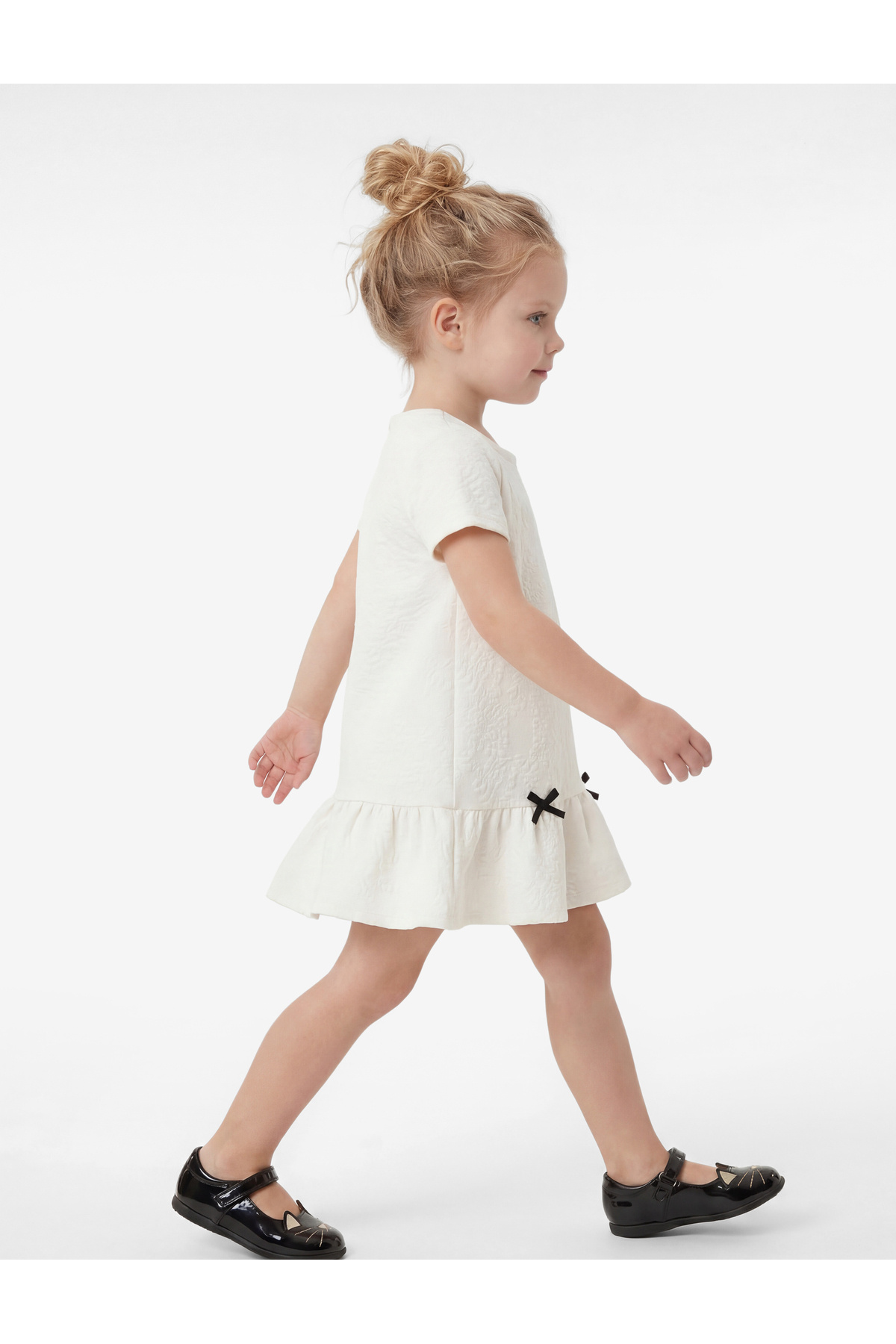 Koton Bisiklet Yaka Kısa Kollu Fiyonklu Mini Elbise fotoğrafı 2 (önizleme)