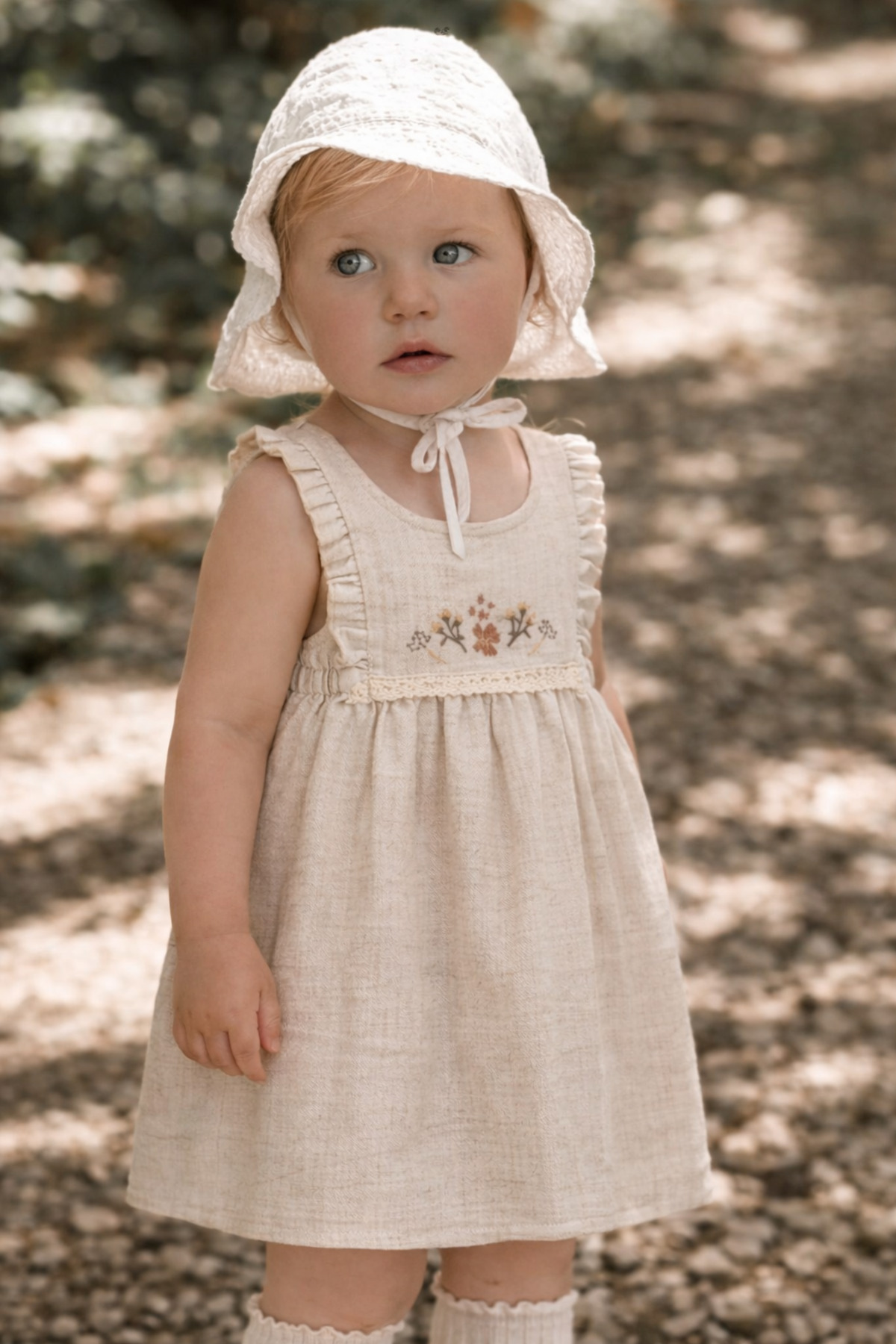 ALAMODECOR %100 Pamuk Keten Çiçek İşlemeli Kız Bebek Elbisesi fotoğrafı 2 (önizleme)