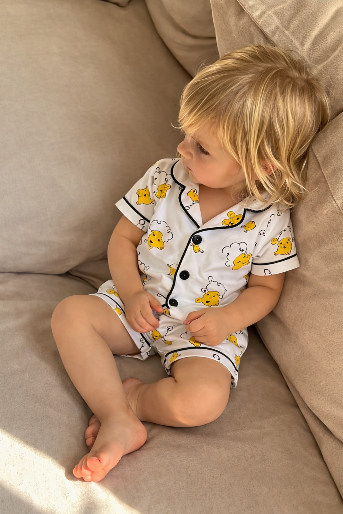 ALAMODECOR Sarı Ayı Desenli Kız & Erkek Çocuğu Düğmeli Pijama Takımı fotoğrafı 2 (önizleme)