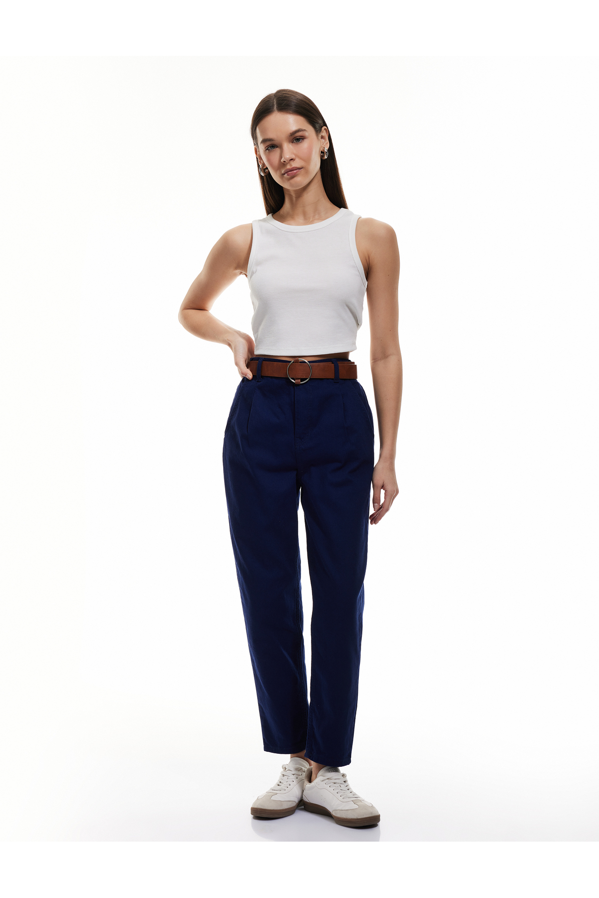 Koton Spodnie chino z bawełny o luźnym kroju