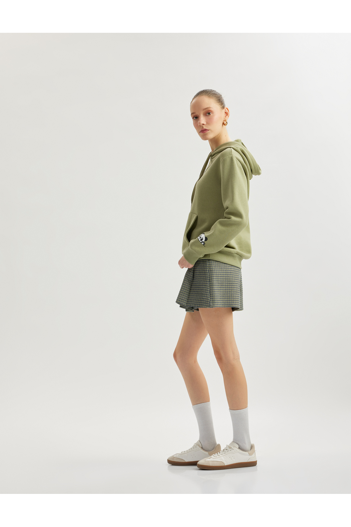 Koton  Panda Baskılı Kapüşonlu Kanguru Cepli Şardonlu Oversize Sweatshirt - Görsel 2