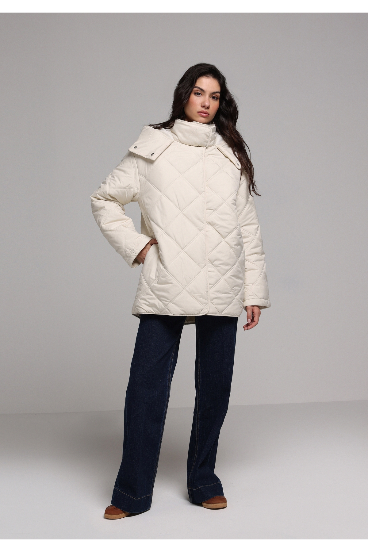 Colin’s  Regular Fit Kapüşonlu Fermuarlı Astarlı Suya Dayanıklı Kadın Ekru Mont - Görsel 3