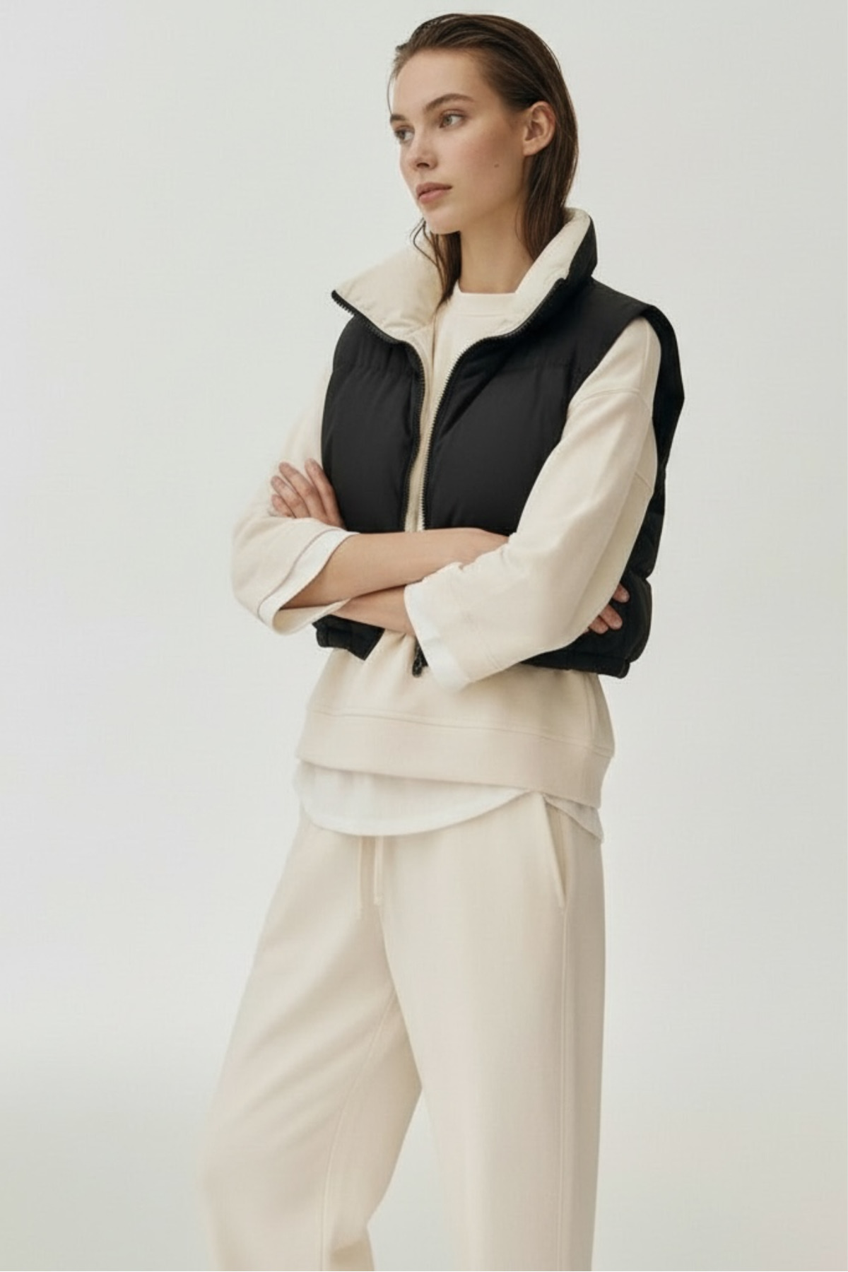 FEG STORE  BEJ-SİYAH ÇİFT TARAFLI DİK YAKA ŞİŞME KOLSUZ MONT-YELEK