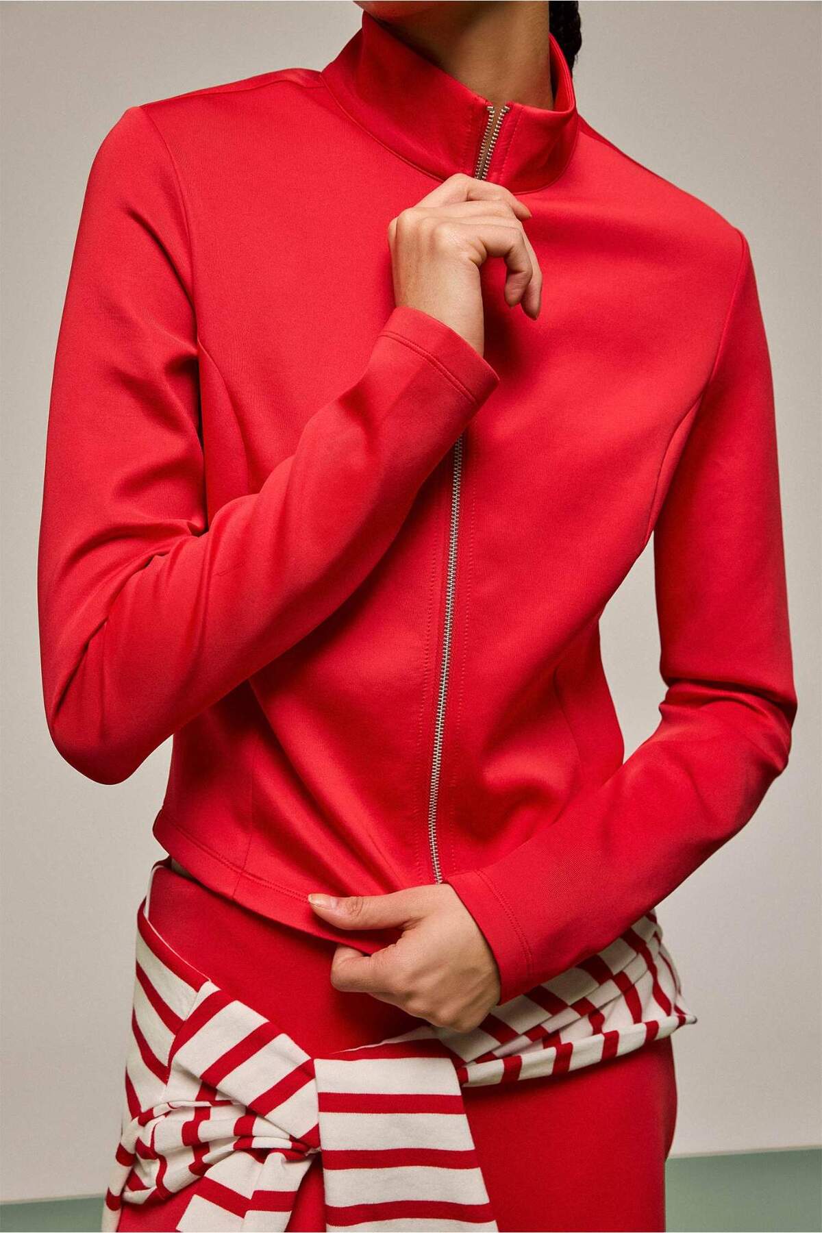 Defacto  Standart Fıt Dik Yaka Skuba Dalgıç Kumaş Hırka F9488AX26SP - Görsel 4