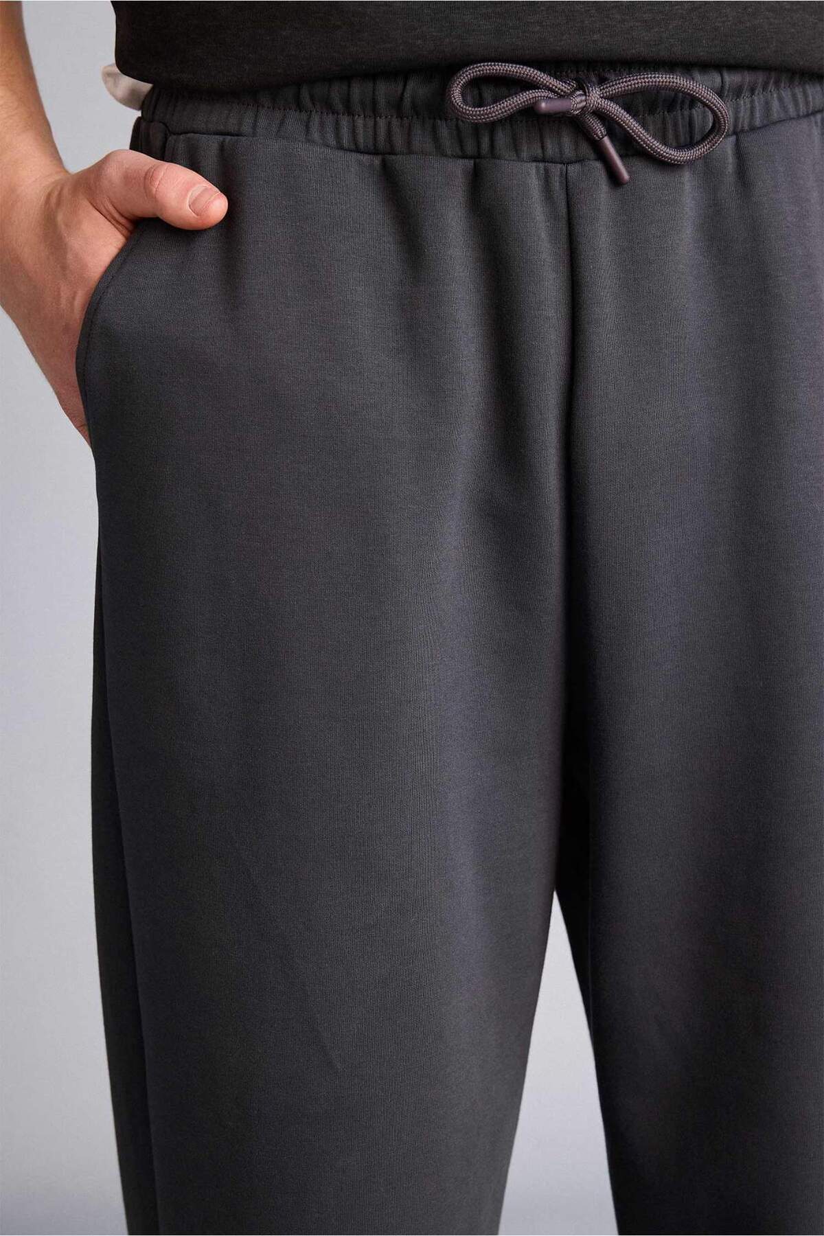 DeFacto BAGGY Fit Geniş Paça Pantolon H3094AX26SP görsel 4