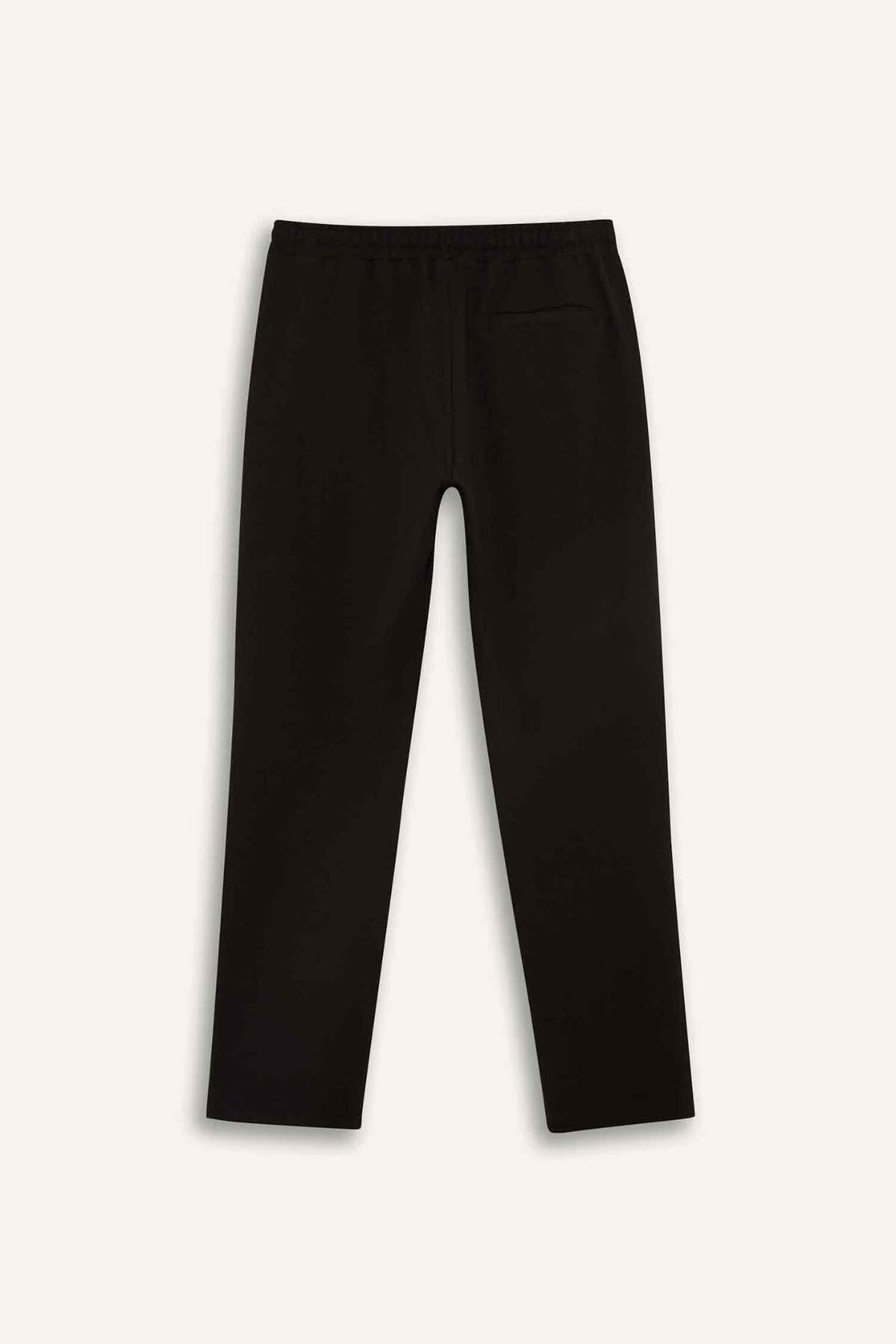 DeFacto Esnek Basic Beli Bağcıklı Cepli Düz Paça Jogger Pantolon C6022AX26SP görsel 3