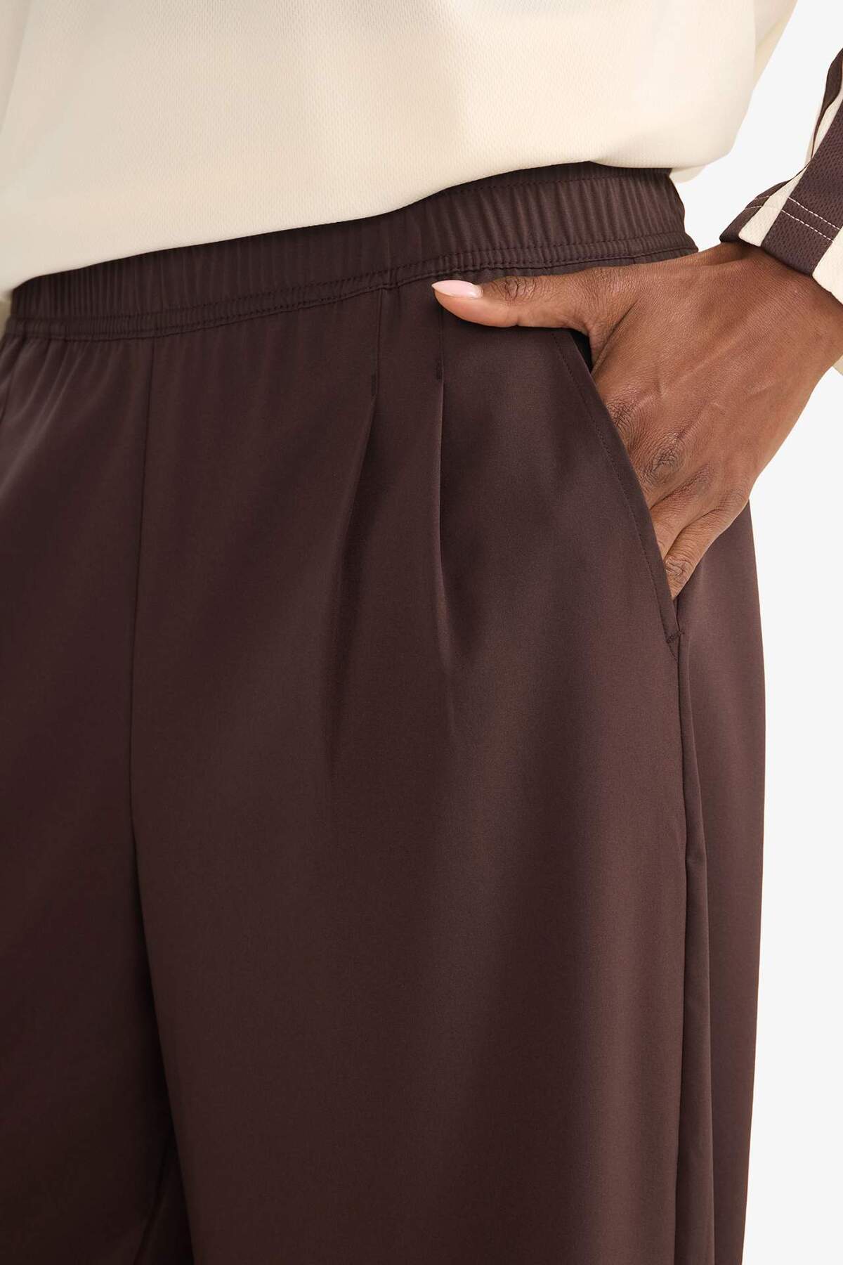 DeFacto Aırtech NBA Chıcago Bulls Wıde Leg Dokuma Pantolon F8239AX26SP görsel 5