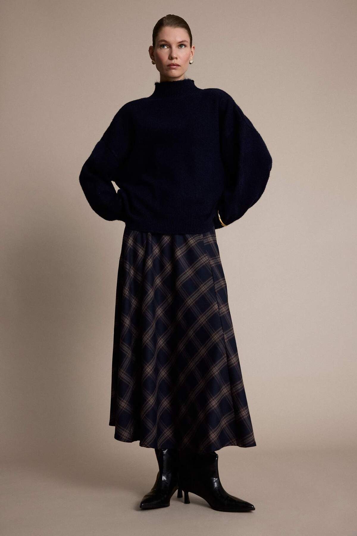 Defacto  A Kesim Kareli Normal Bel Midi Etek G6908AX25WN