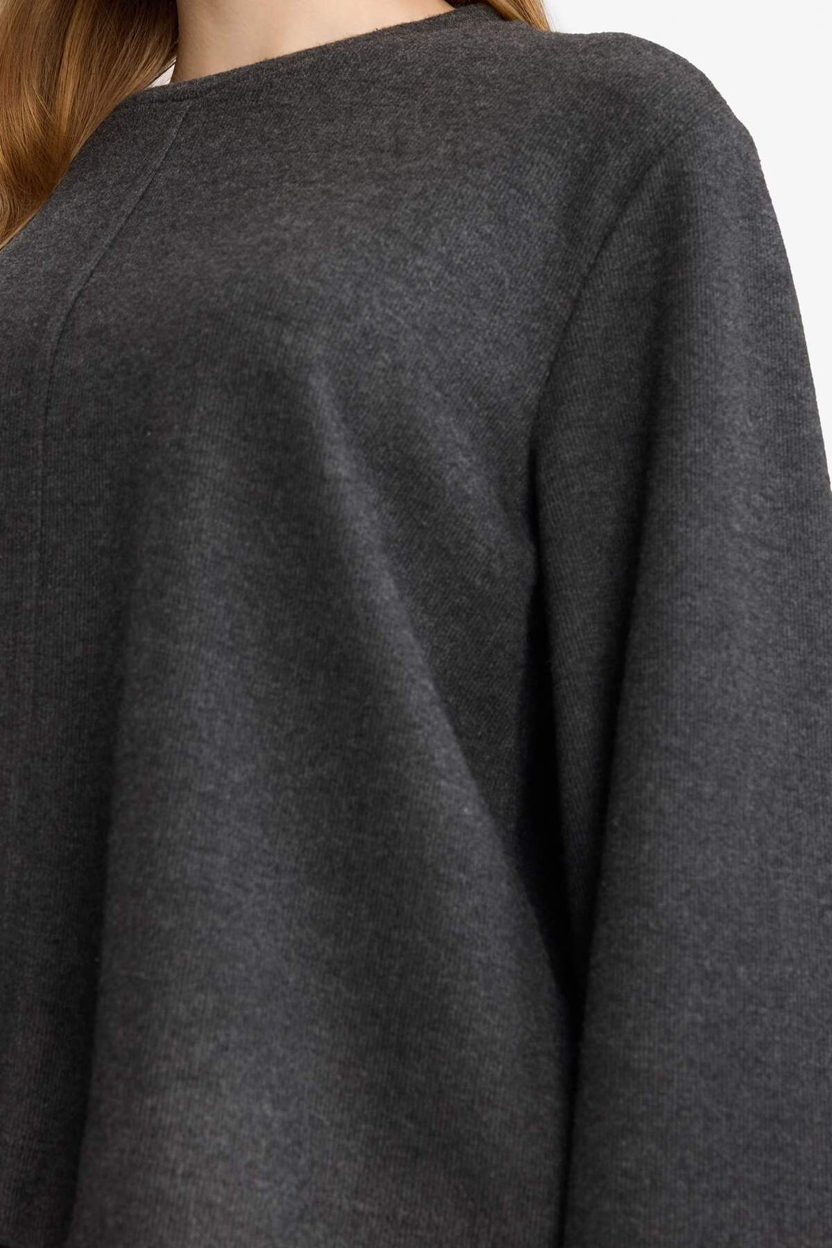 DeFacto Loose Fit Uzun Kollu Tişört G4616AX25WN görsel 4