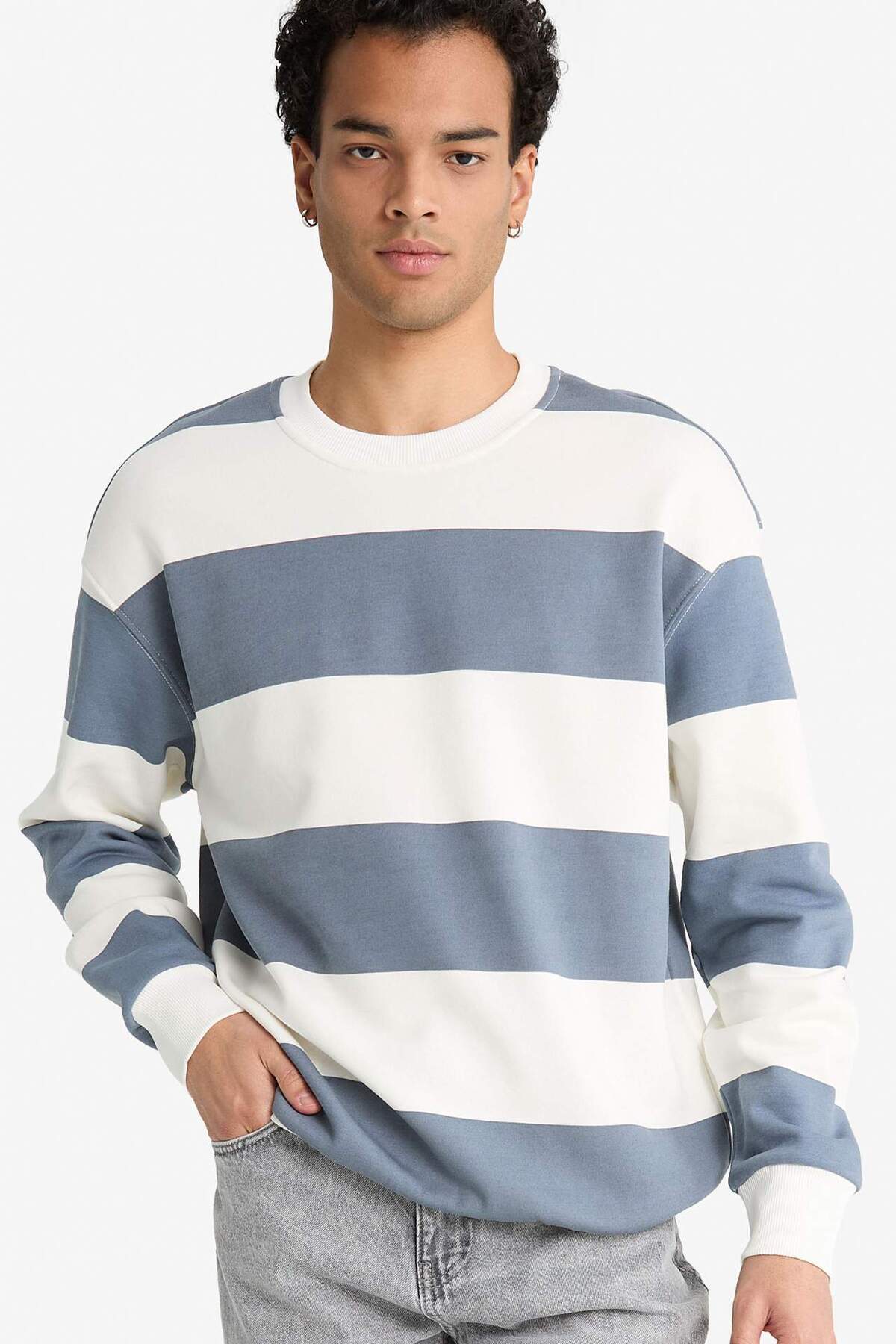 DeFacto Boxy Fit Bisiklet Yaka Çizgili Sweatshirt F4641AX25AU