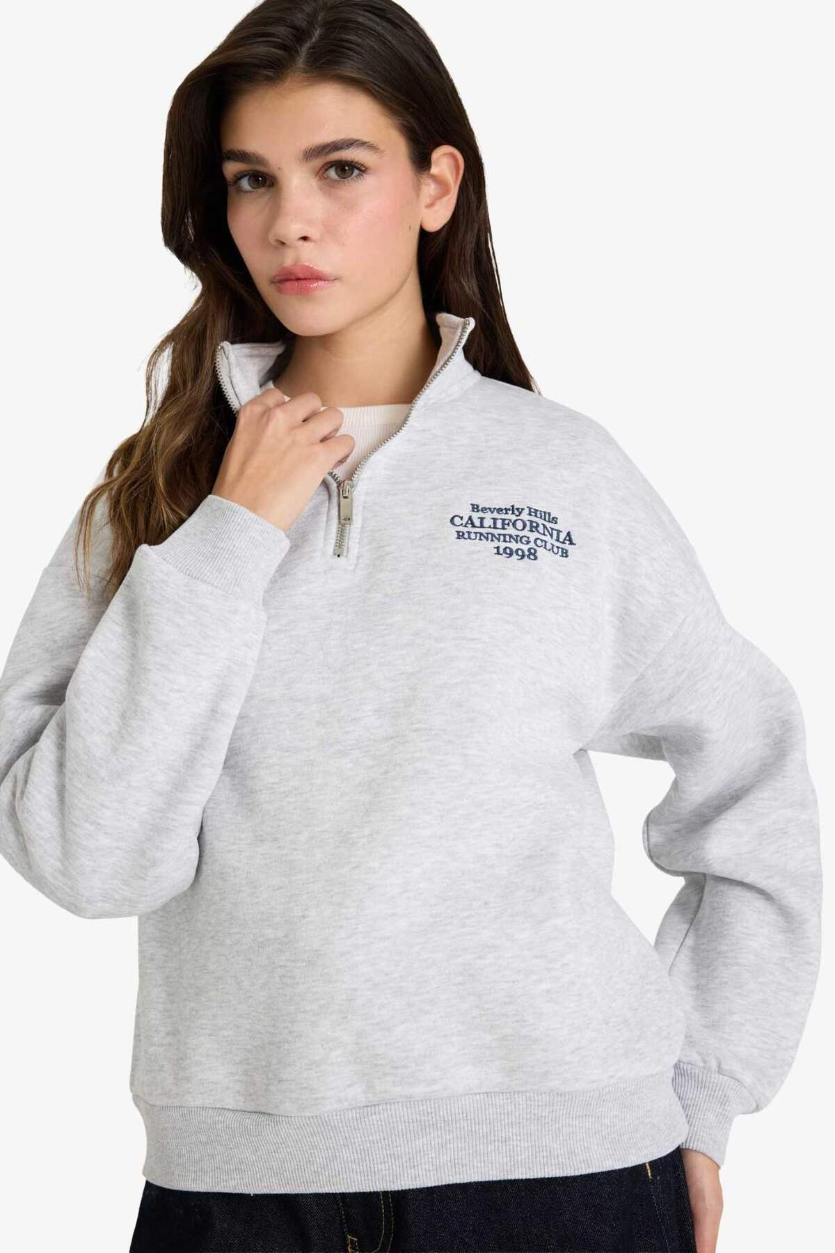 Defacto  Oversize Geniş Kalıp Yarım Fermuarlı Baskılı Sweatshirt G3716AX25WN