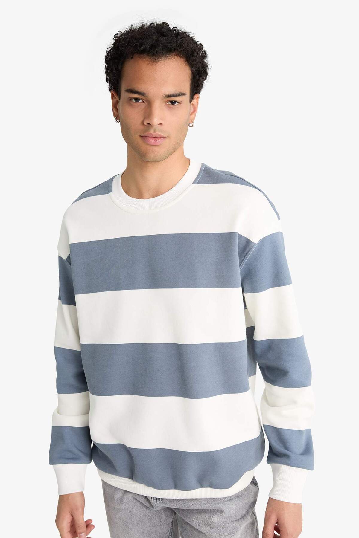 DeFacto Boxy Fit Bisiklet Yaka Çizgili Sweatshirt F4641AX25AU görsel 4