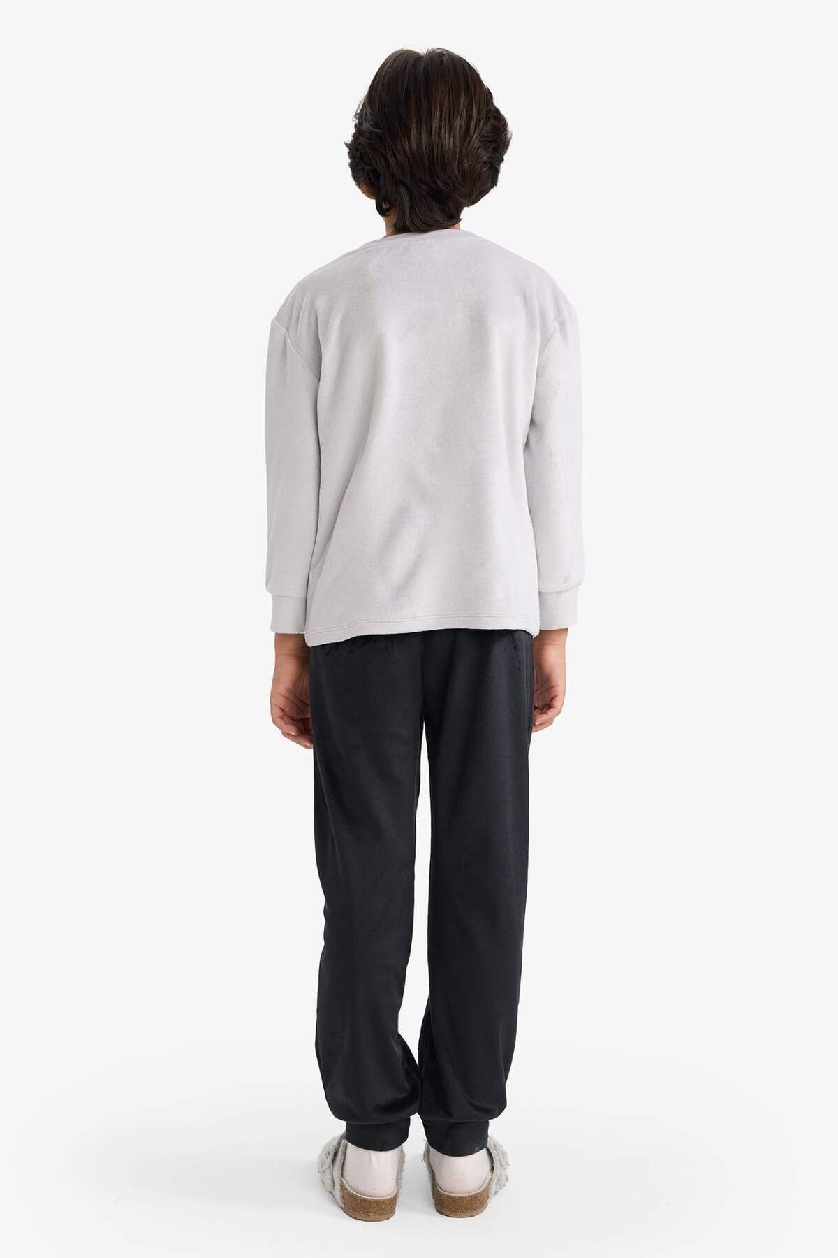 Defacto Pijama Takımı Kadife Baskılı Uzun Kollu Üst Uzun Alt Erkek Çocuk F0878A825WN fotoğrafı 6 (önizleme)