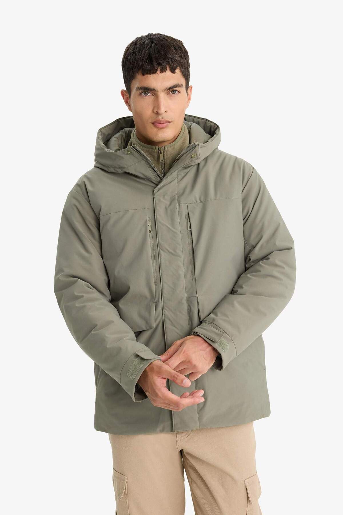 DeFacto REGULAR Fit Su İtici Kapüşonlu Mont E9248AX25WN görsel 5