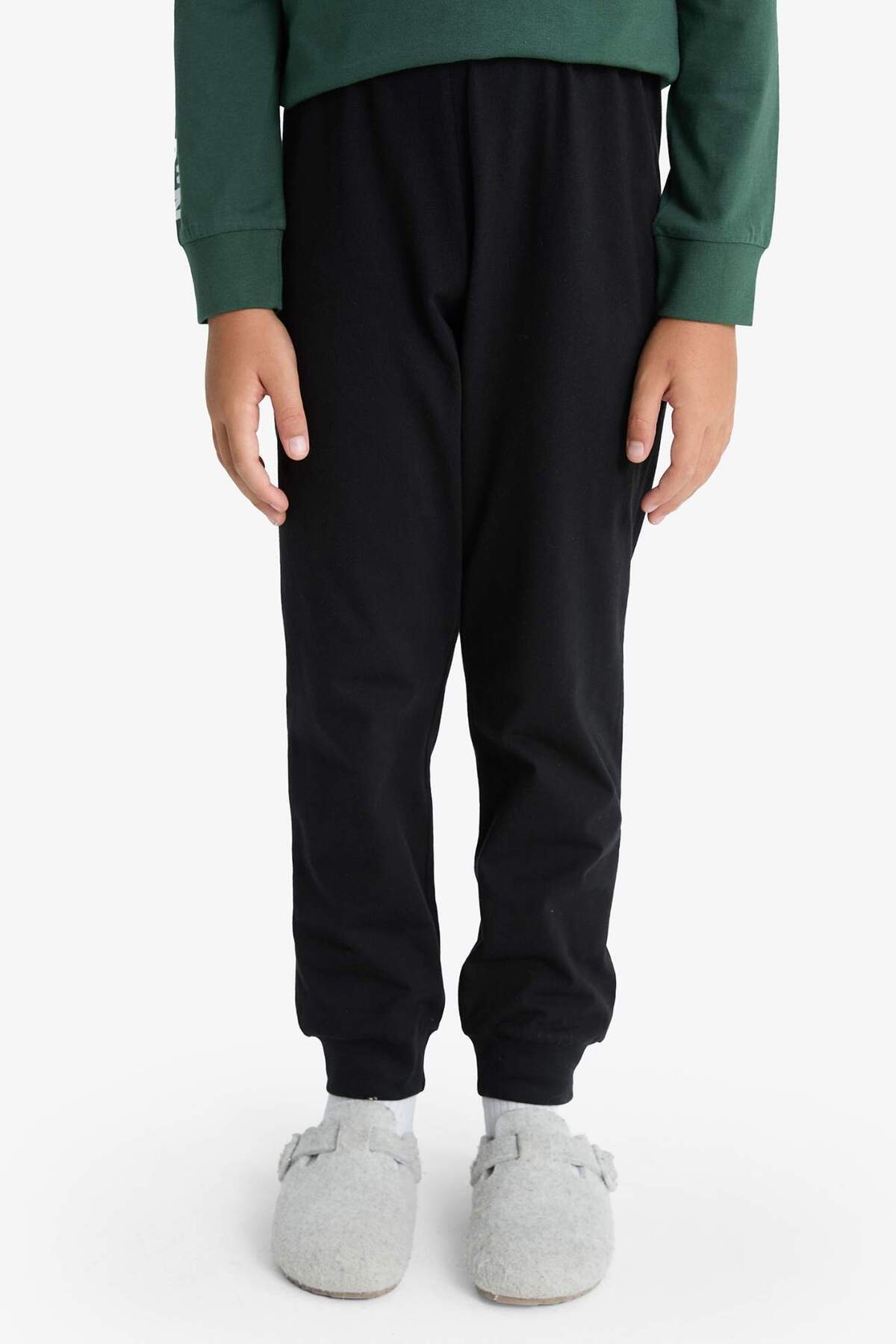 Defacto %100 Pamuklu Baskılı Pijama Takımı Erkek Çocuk F3346A825WN fotoğrafı 6 (önizleme)