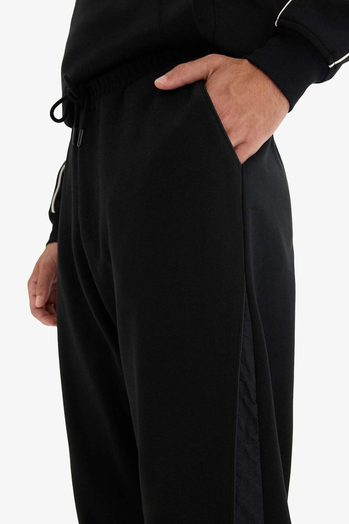 Defacto  Regular Fit Beli Bağcıklı Cepli Eşofman Altı E9745AX25AU - Görsel 8