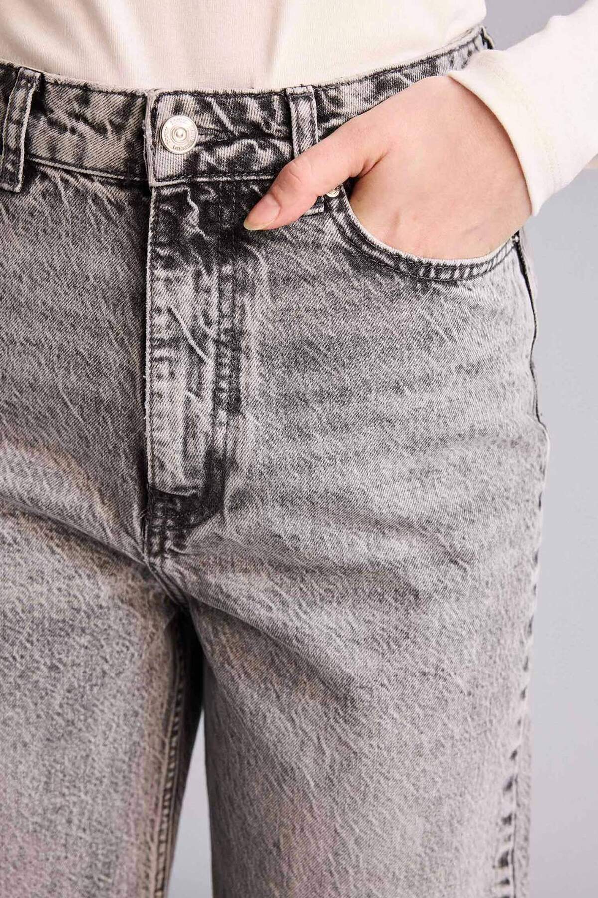 DeFacto %100 Pamuk Straıght Fit Yüksek Bel Jean Pantolon G3543AX25CW görsel 4