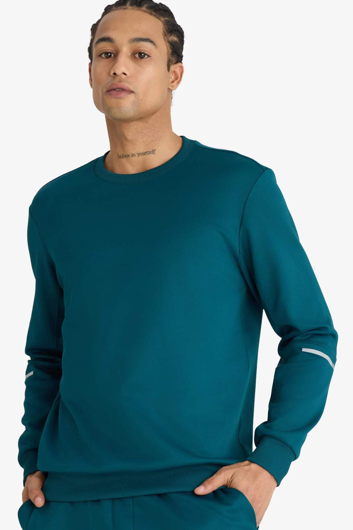 DeFacto Sıcak Tutan Standart Fit Bisiklet Yaka Sporcu Sweatshirt F2379AX25WN