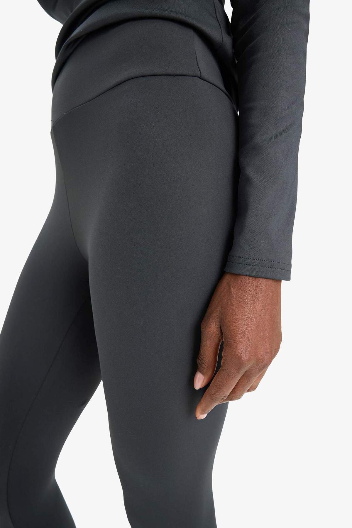 Defacto  Warmtech Toparlayıcı Yüksek Bel İçi Yumuşak Tüylü Beli Saran Basic Düz Sporcu Tayt W8206AZ25AU - Görsel 7