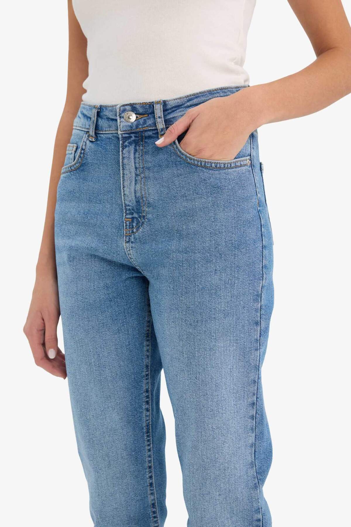 Defacto  Mary Vintage Straight Fit Yüksek Bel Bilek Boy Jean Yıkamalı Pantolon F3094AX25WN - Görsel 4