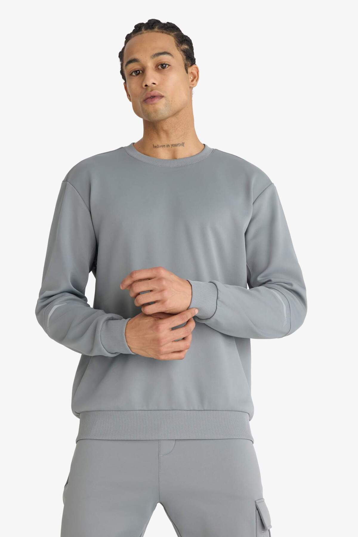 DeFacto Sıcak Tutan Standart Fit Bisiklet Yaka Sporcu Sweatshirt F2379AX25WN görsel 3