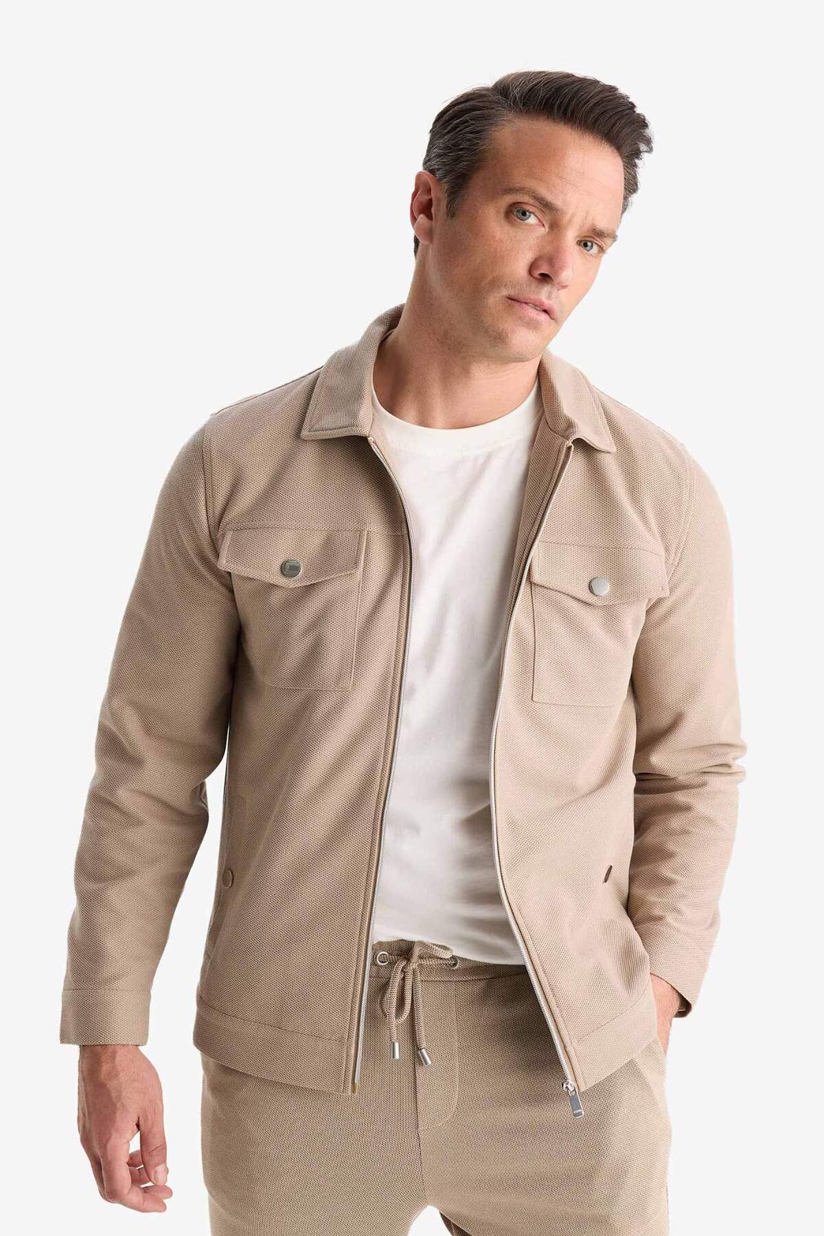 Defacto  Slim Fit Dar Kesim Astarlı Fermuarlı Cepli Mevsimlik Baharlık Mont D7533AX25AU - Görsel 3