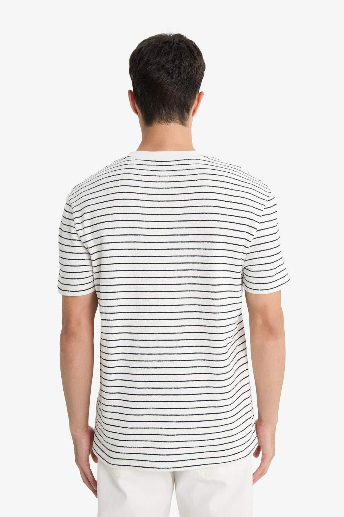 Defacto  Regular Fit Bisiklet Yaka Çizgili Kısa Kollu Tişört E8198AX25AU - Görsel 6