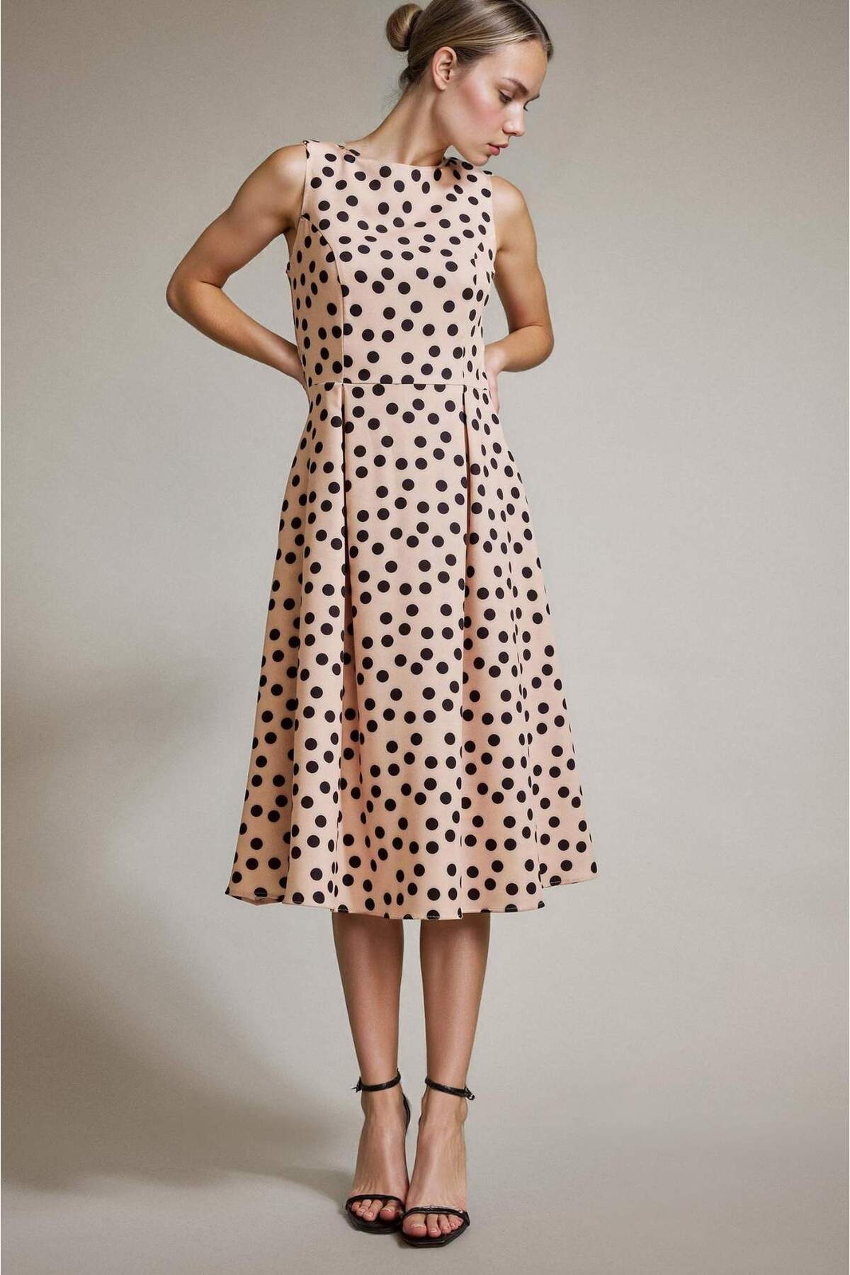 Defacto  Puantiyeli Kolsuz Midi Elbise G0670AX25SM - Görsel 2