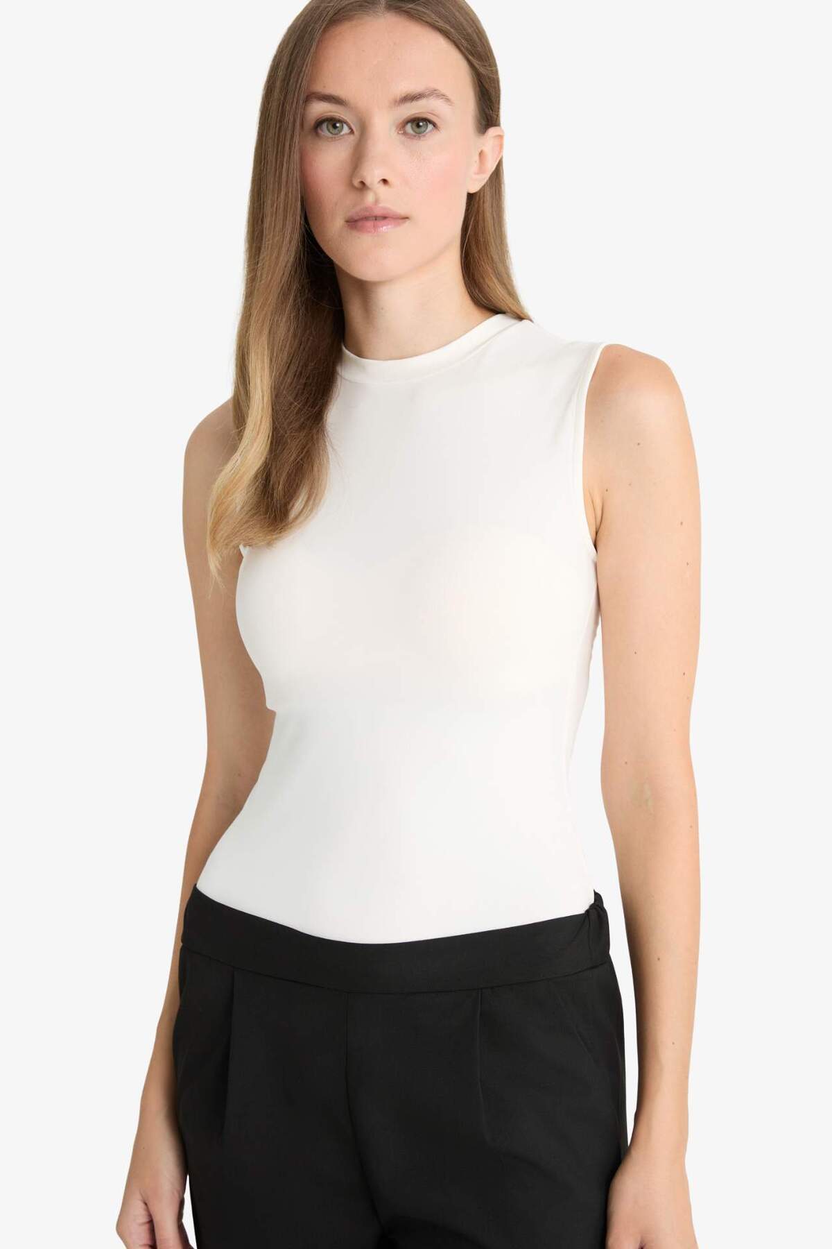 Slim Fit Slim Fit Half Turtleneck Sleeveless Snap Fastener Bodysuit F9794AX25HS