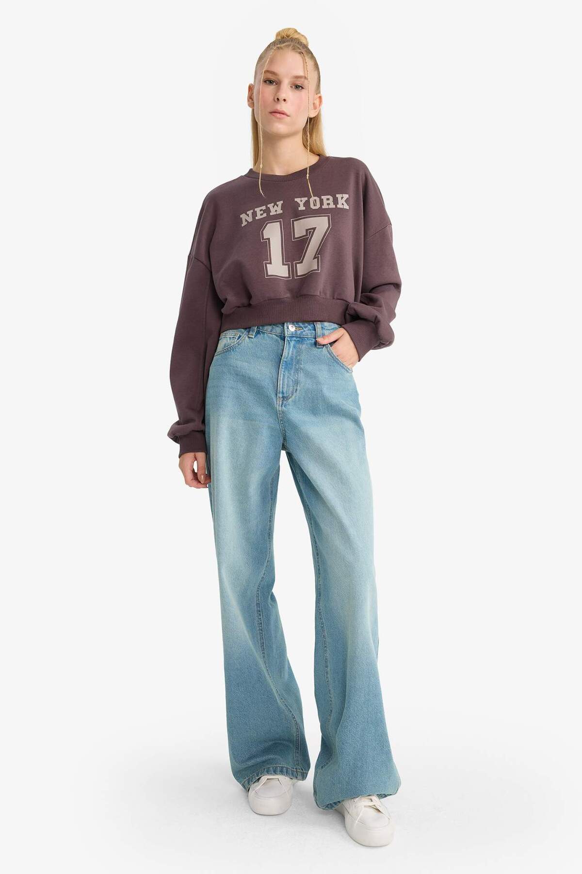 Defacto  Crop Bisiklet Yaka Baskılı Kalın Sweatshirt F8006AX25AU - Görsel 2