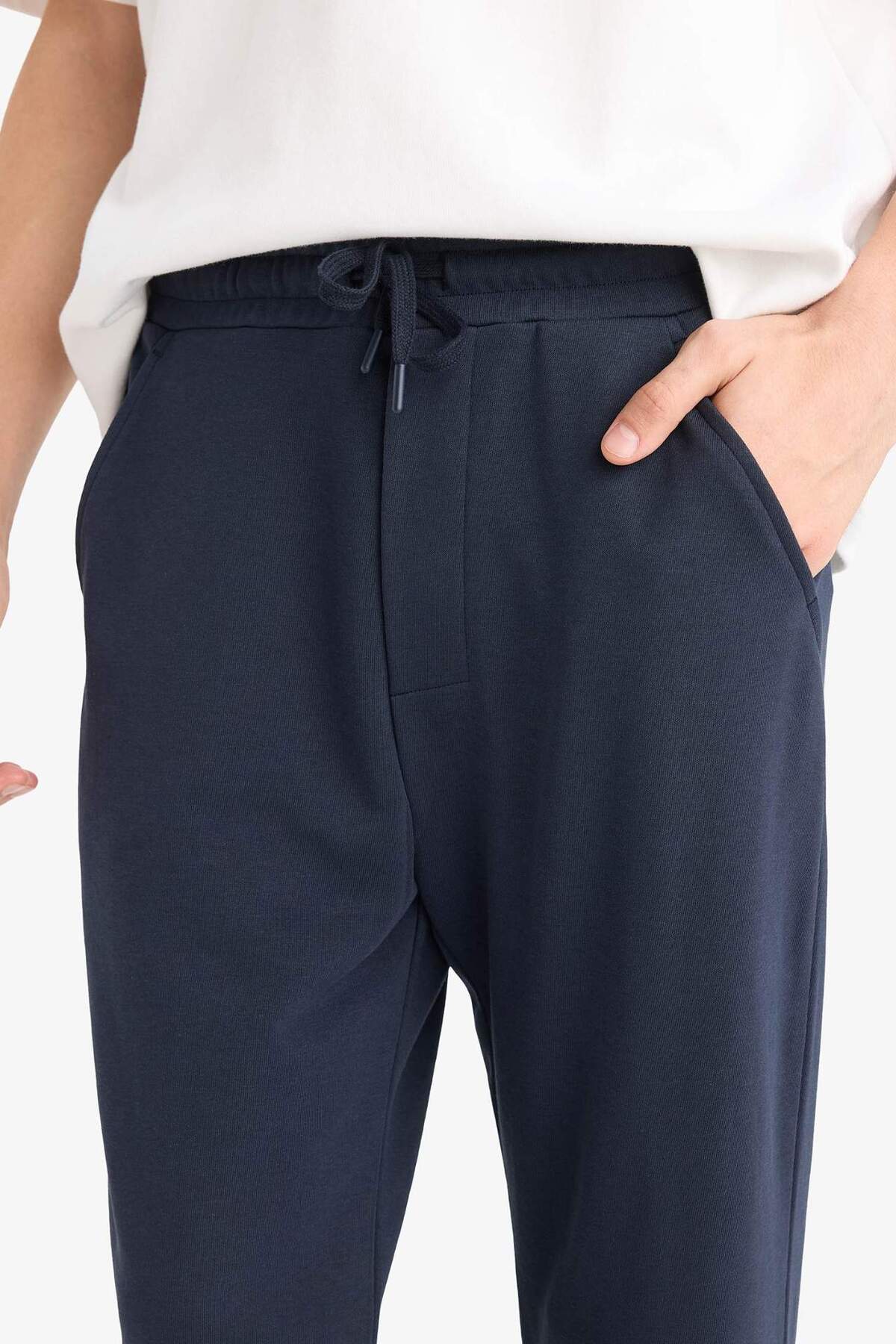 Defacto  Regular Fit Basic Düz Beli Bağcıklı Düz Paça Cepli Eşofman Altı D6762AX25AU - Görsel 5