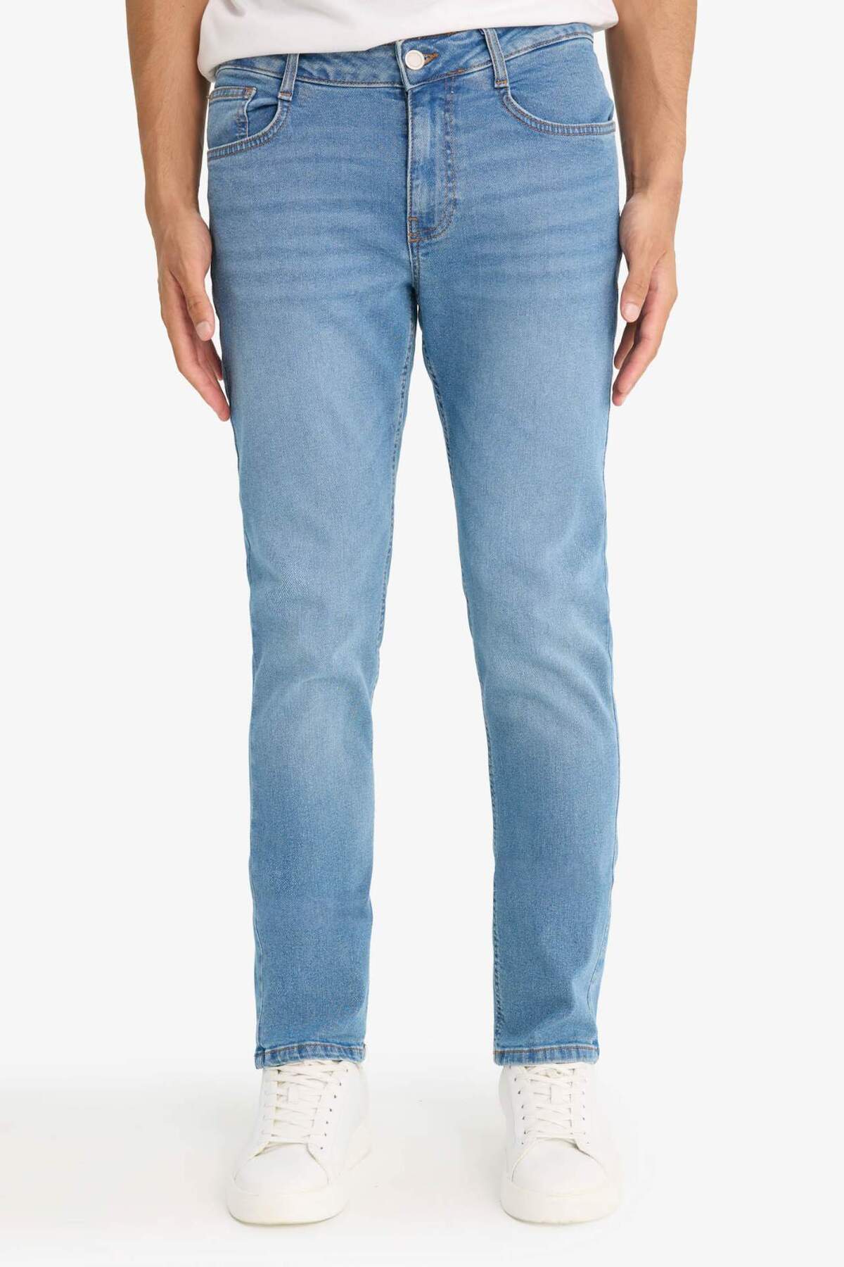 Defacto  Carlo Skinny Fit Ekstra Dar Kalıp Normal Bel Ekstra Dar Paça Jean Pantolon F2889AX25AU - Görsel 4