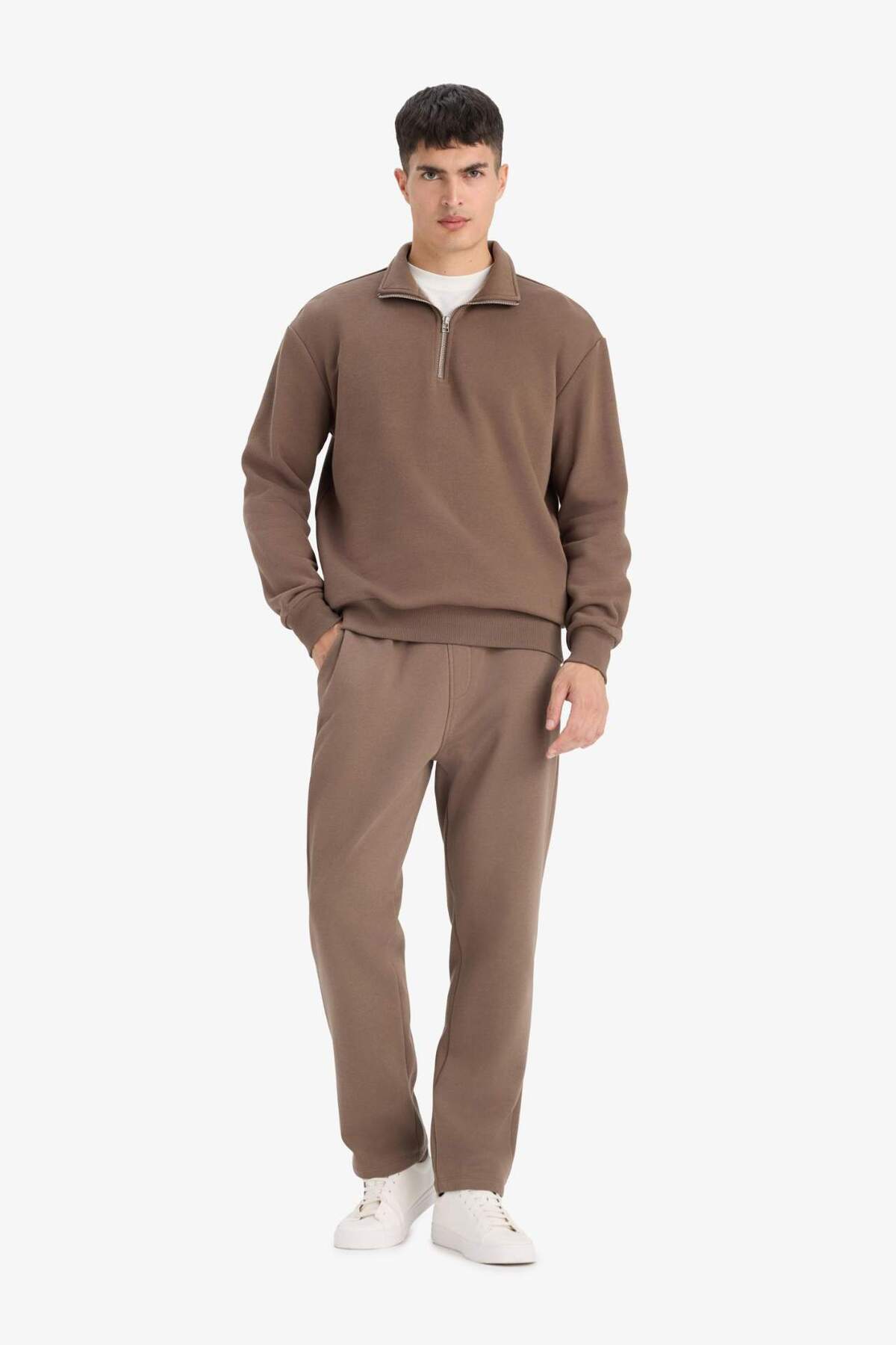 DeFacto Regular Fit Beli Bağcıklı Cepli Düz Paça Kalın Eşofman Altı D7836AX25AU görsel 5