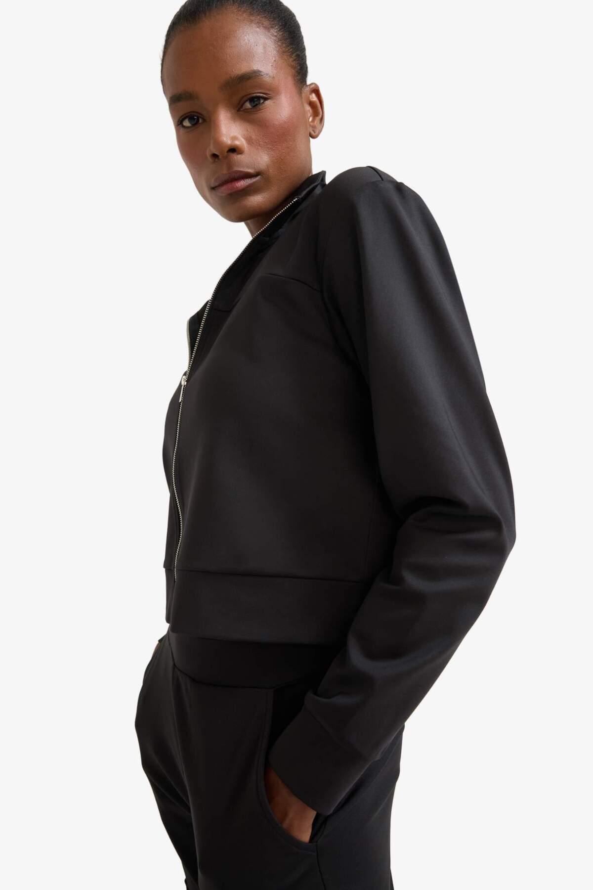 Defacto  Warmtech Standart Fit Dik Yaka Esnek Kumaş İçi Yumuşak Tüylü Fermuarlı Sweatshirt E8981AX25AU - Görsel 3